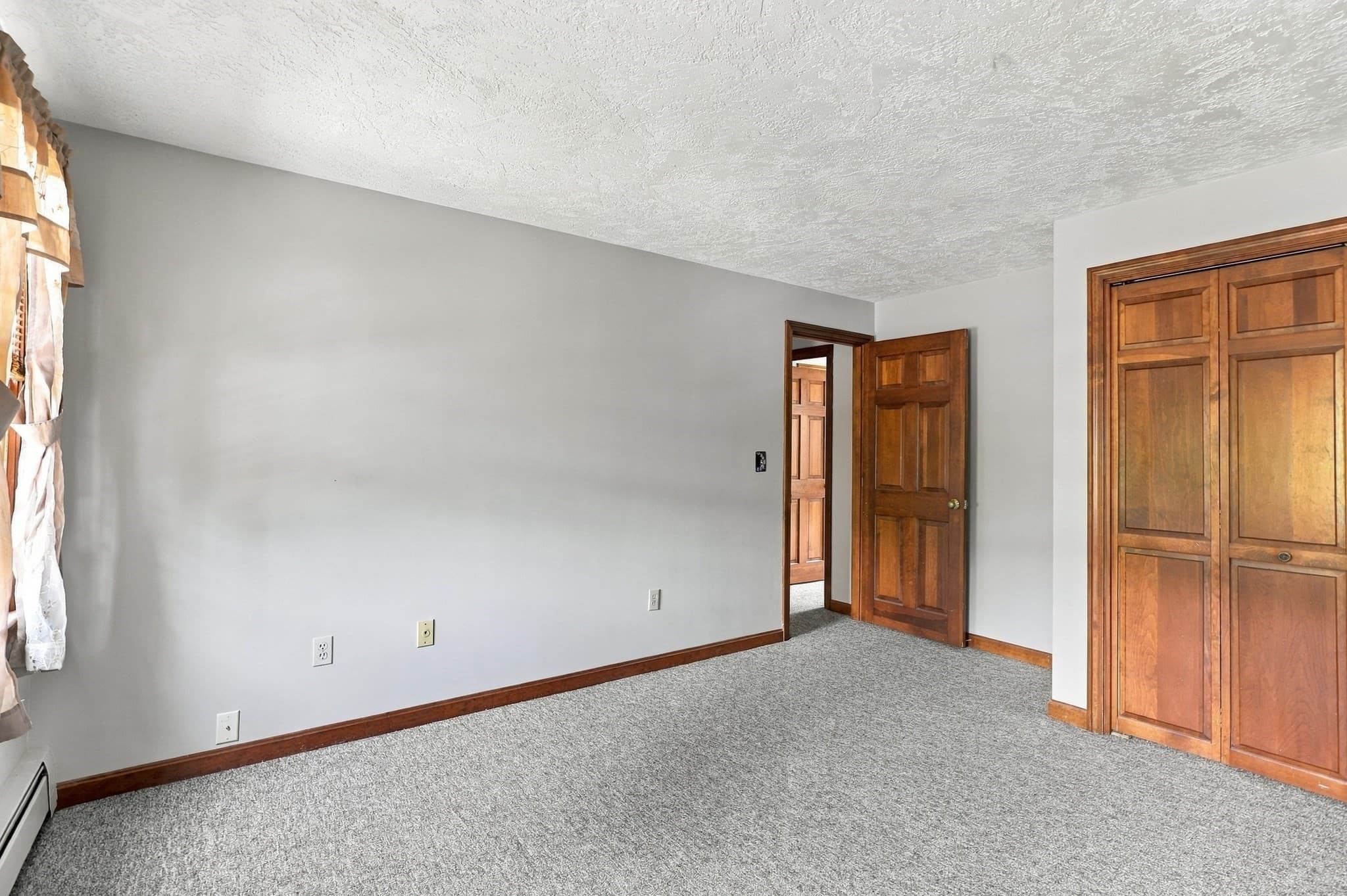 Single Family Residence at 6 Laurel Road, Blackstone MA 01504, Blackstone, photo 25 of 37
