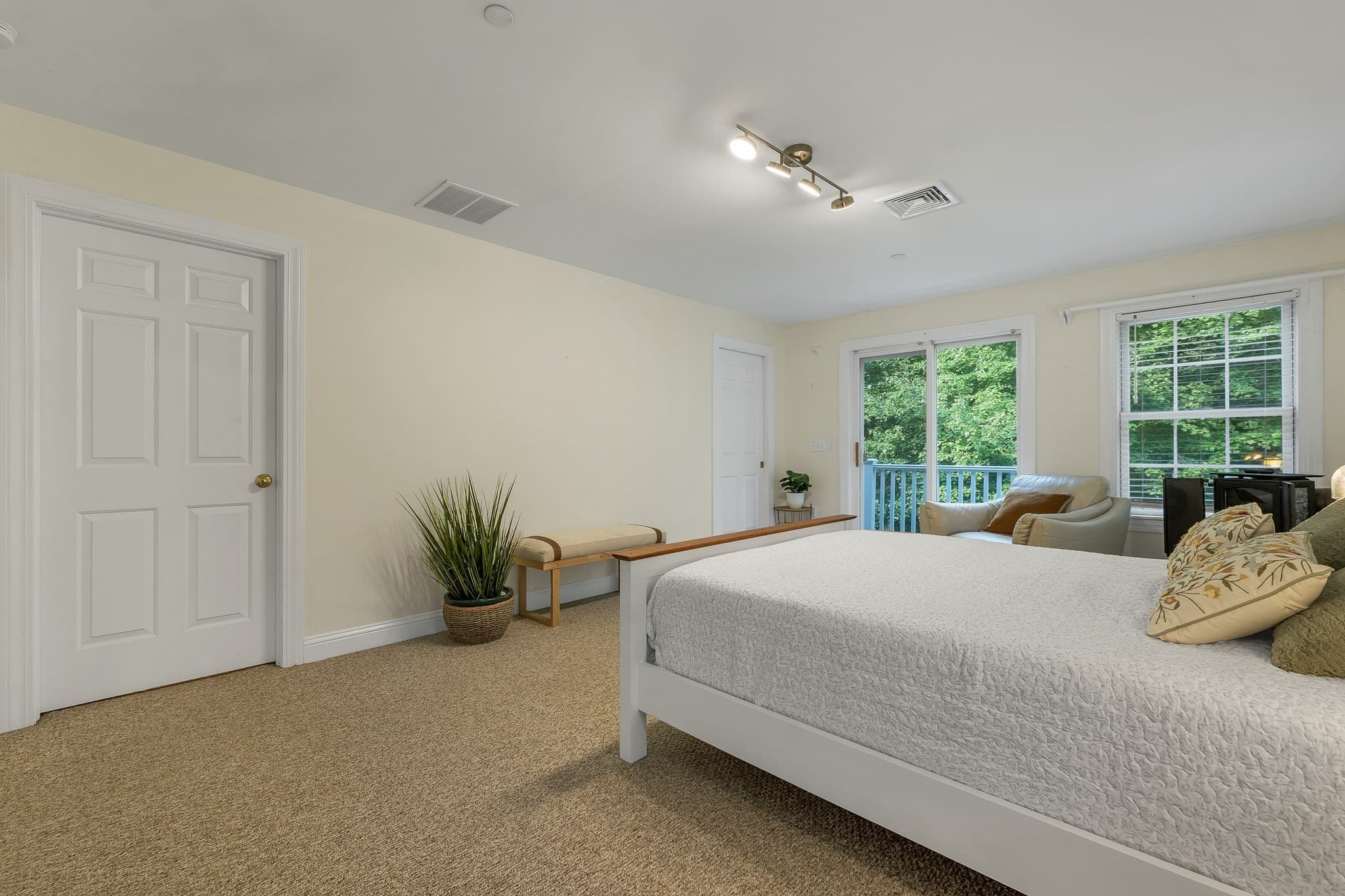 Condominium at 28 Deborah Lane # 28, Dover NH 03820, Dover, photo 20 of 42