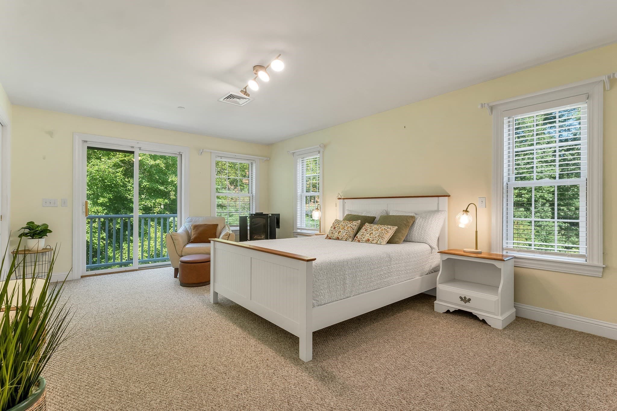 Condominium at 28 Deborah Lane # 28, Dover NH 03820, Dover, photo 19 of 42