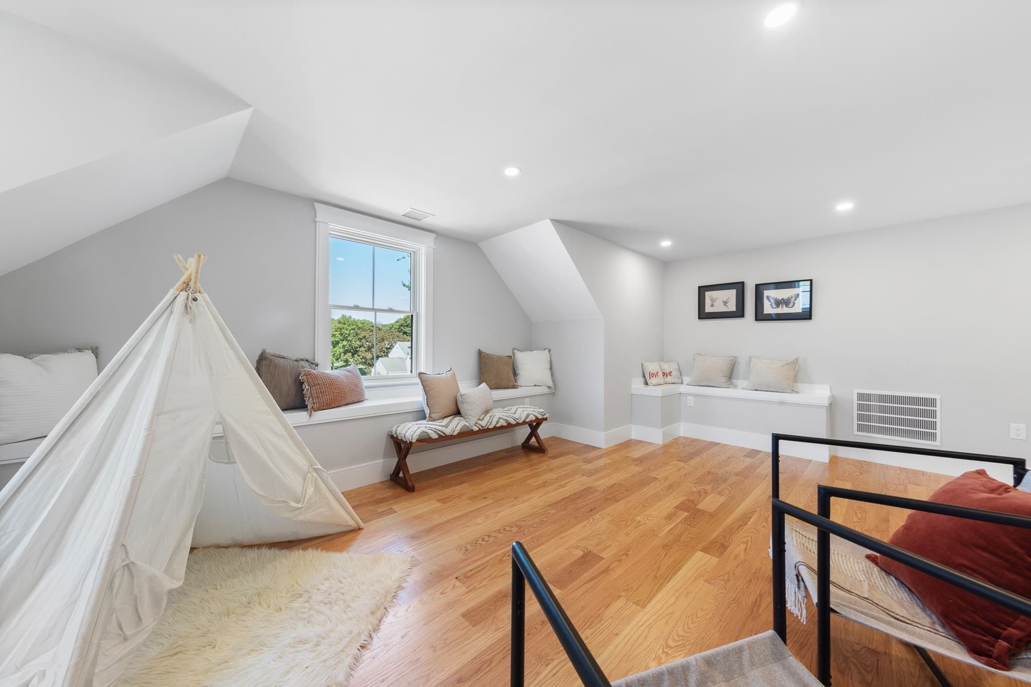 Single Family Residence at 595 Winthrop St, Medford MA 02155, Medford, photo 30 of 42