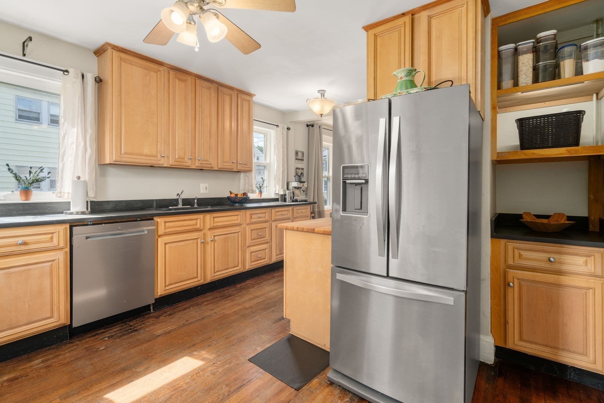 Condominium at 37 Everett St # 1, Waltham MA 02453, Waltham, photo 17 of 22