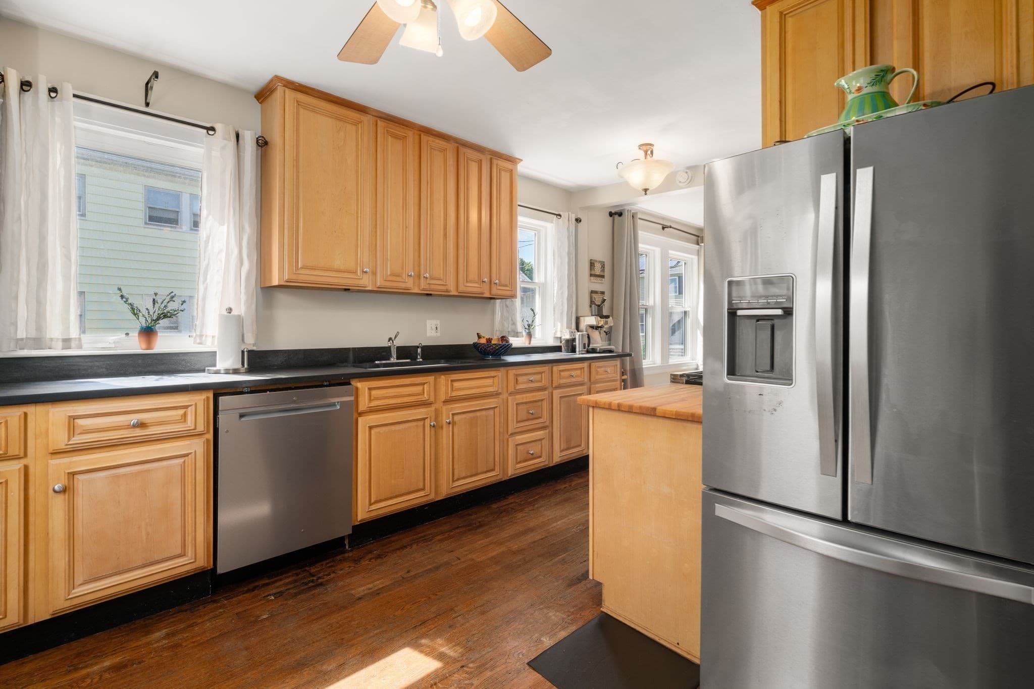 Condominium at 37 Everett St # 1, Waltham MA 02453, Waltham, photo 16 of 22