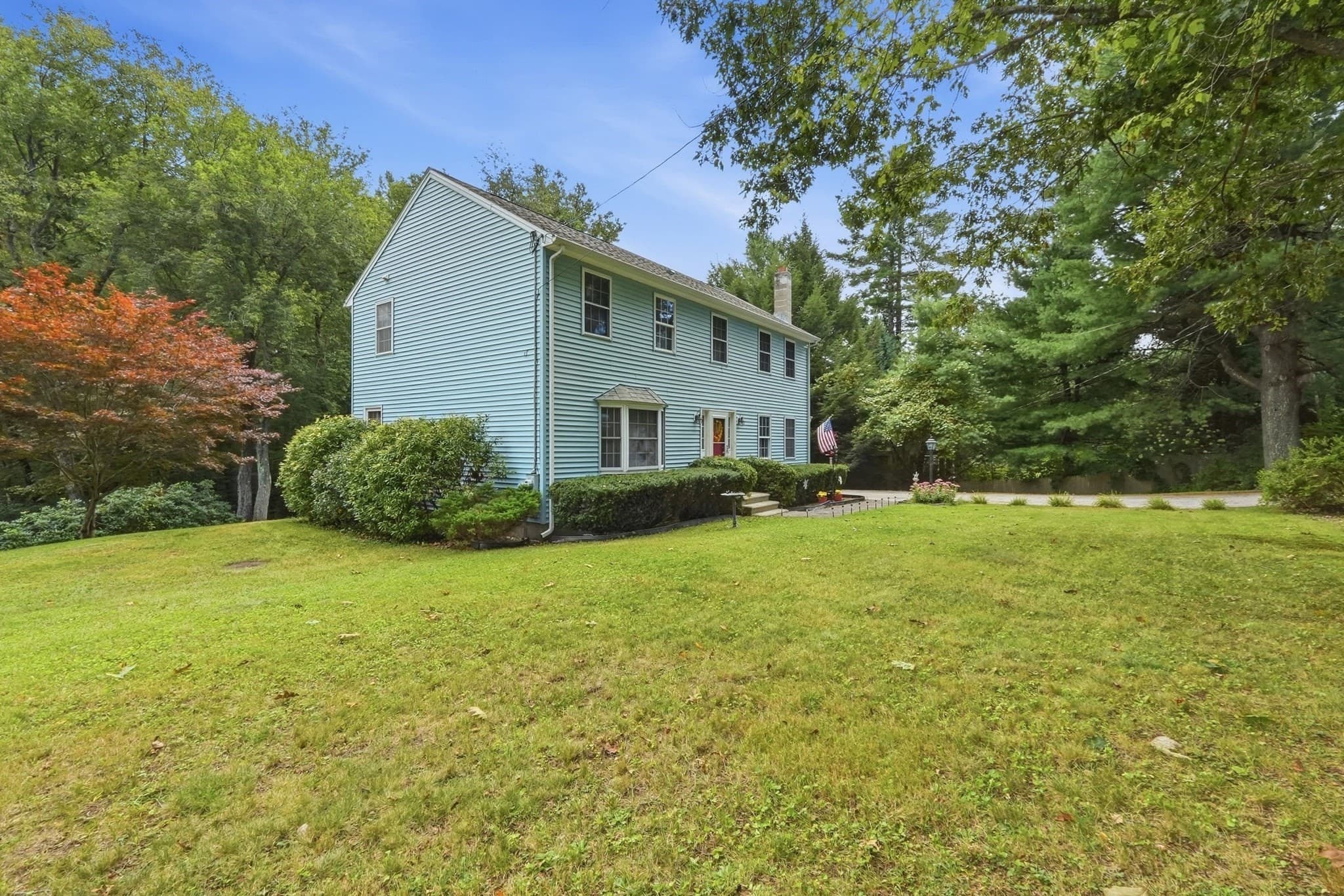 Single Family Residence at 8 Glenmere Rd, Charlton MA 01507, Charlton, photo 24 of 29