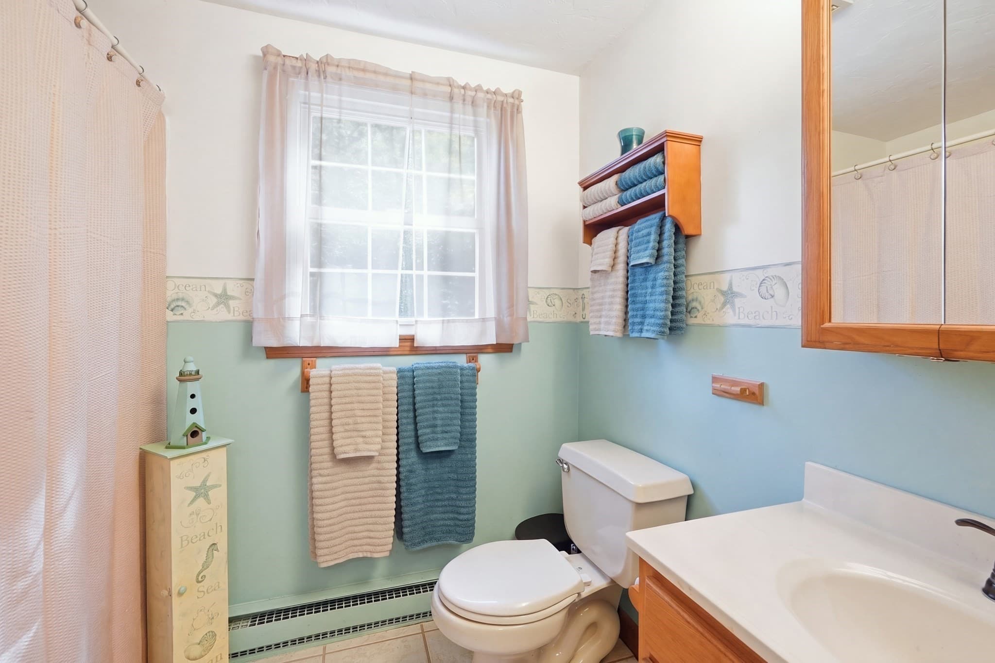 Single Family Residence at 8 Glenmere Rd, Charlton MA 01507, Charlton, photo 15 of 29