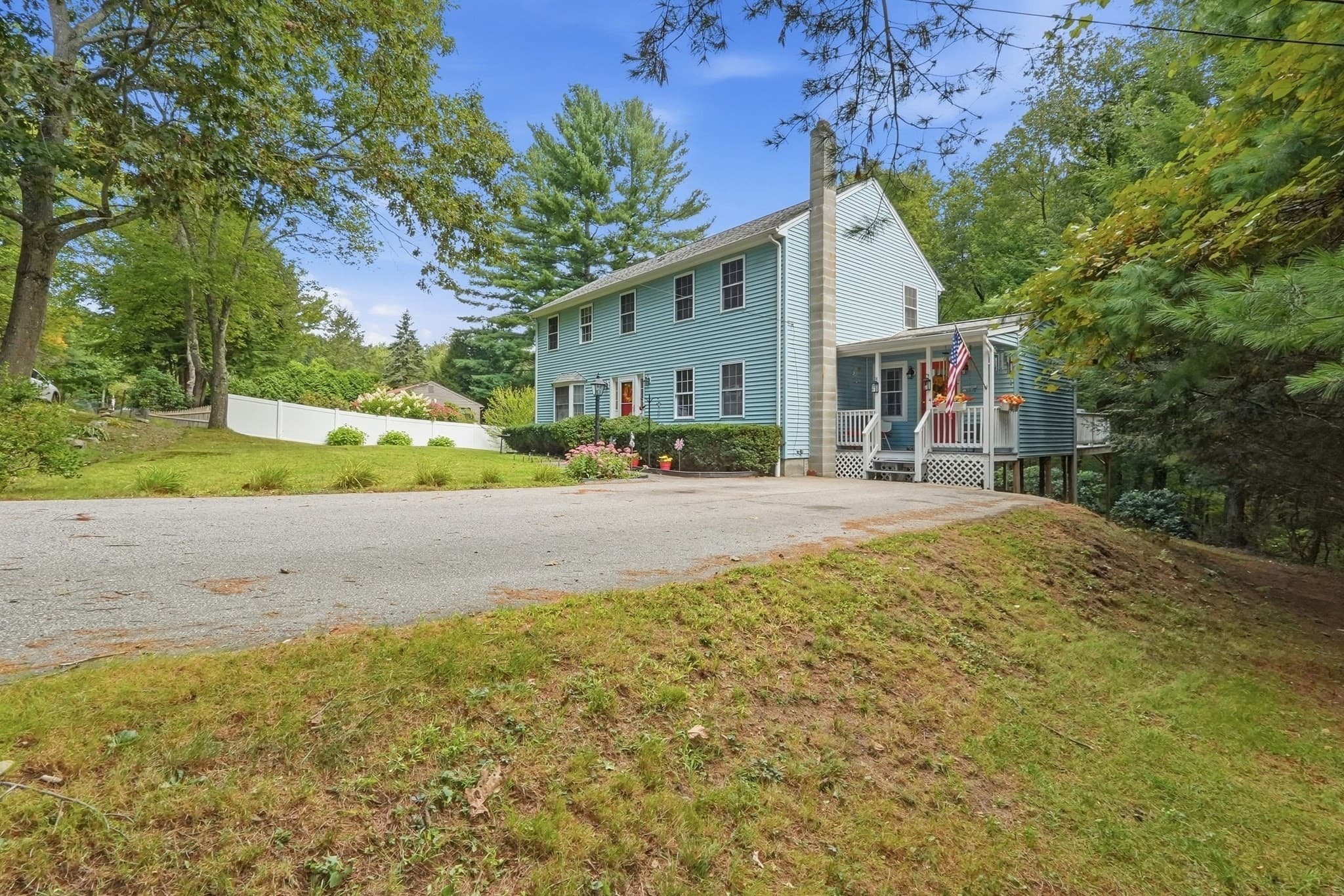 Single Family Residence at 8 Glenmere Rd, Charlton MA 01507, Charlton, photo 25 of 29