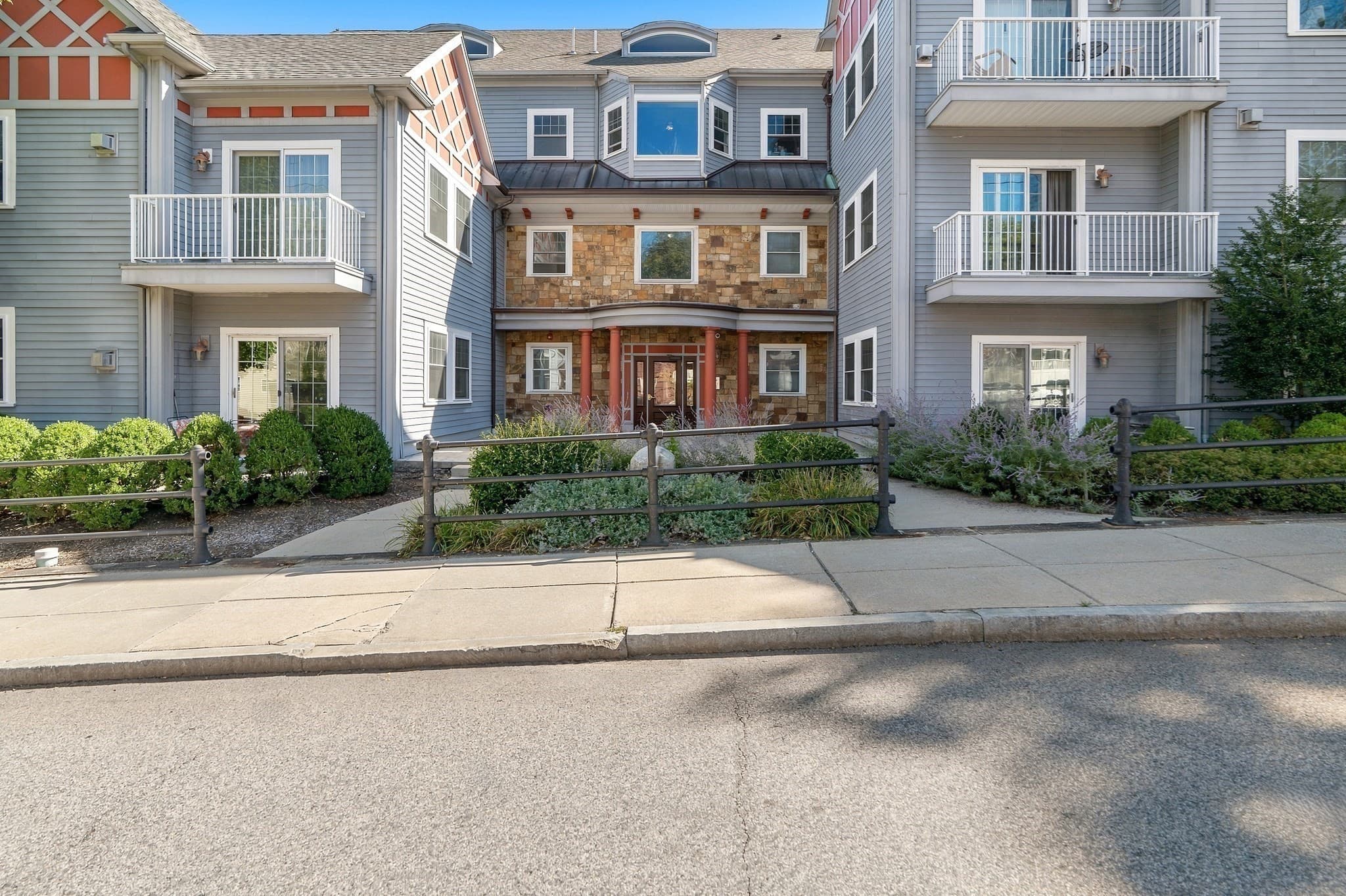 Condominium at 224 Florence St # 10, Boston MA 02131, Boston, photo 37 of 39