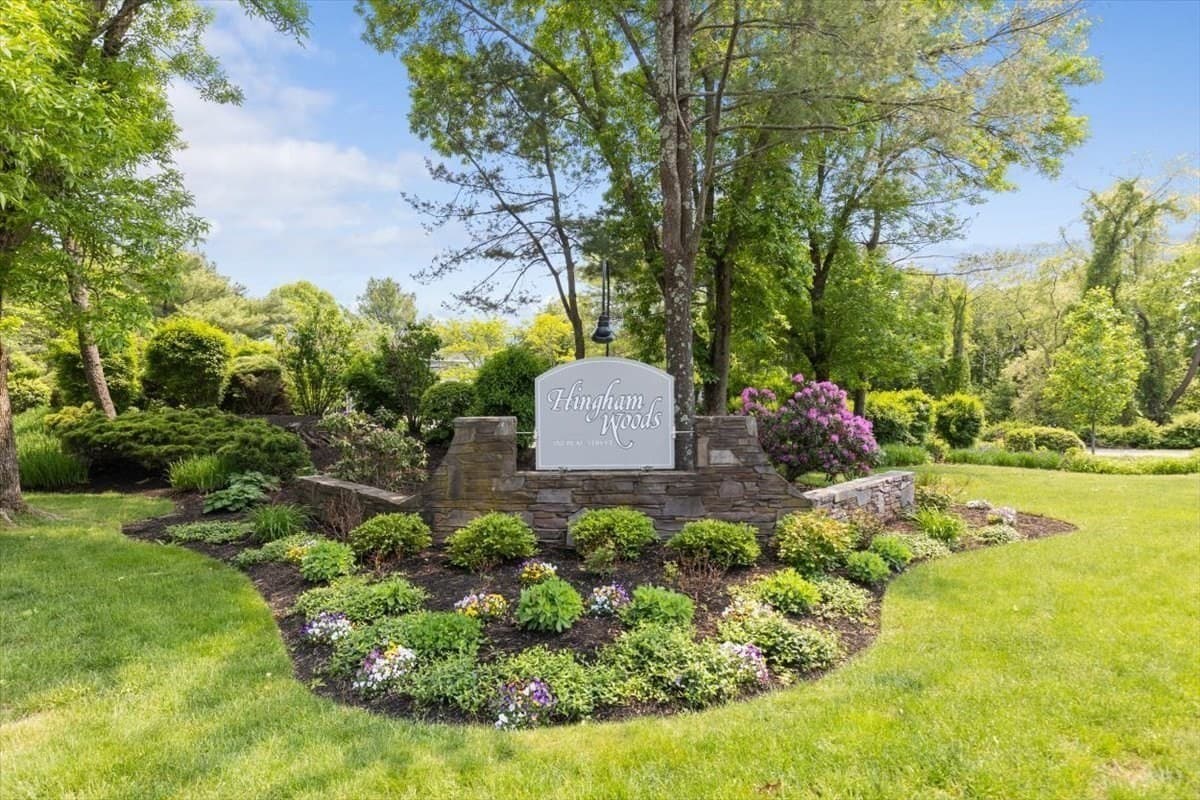 Condominium at 1905 Hockley Drive # 1905, Hingham MA 02043, Hingham, photo 2 of 24