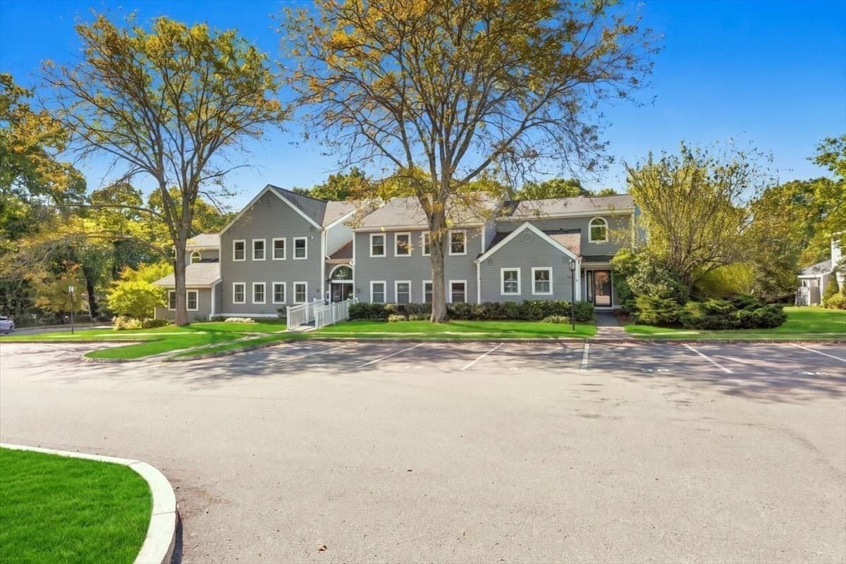 Condominium at 1905 Hockley Drive # 1905, Hingham MA 02043, Hingham, photo 3 of 24