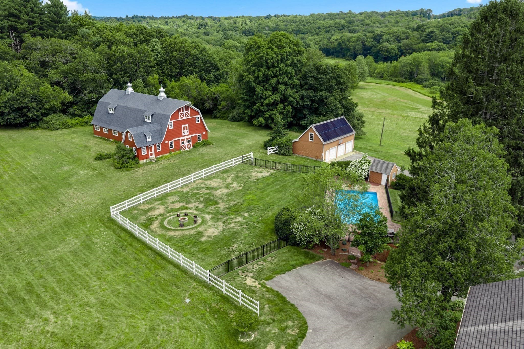 Single Family Residence at 304 Warren Rd, Brimfield MA 01010, photo 36 of 42