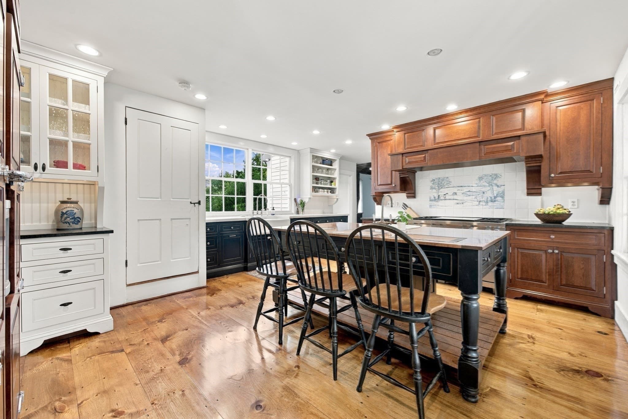 Single Family Residence at 304 Warren Rd, Brimfield MA 01010, photo 10 of 42