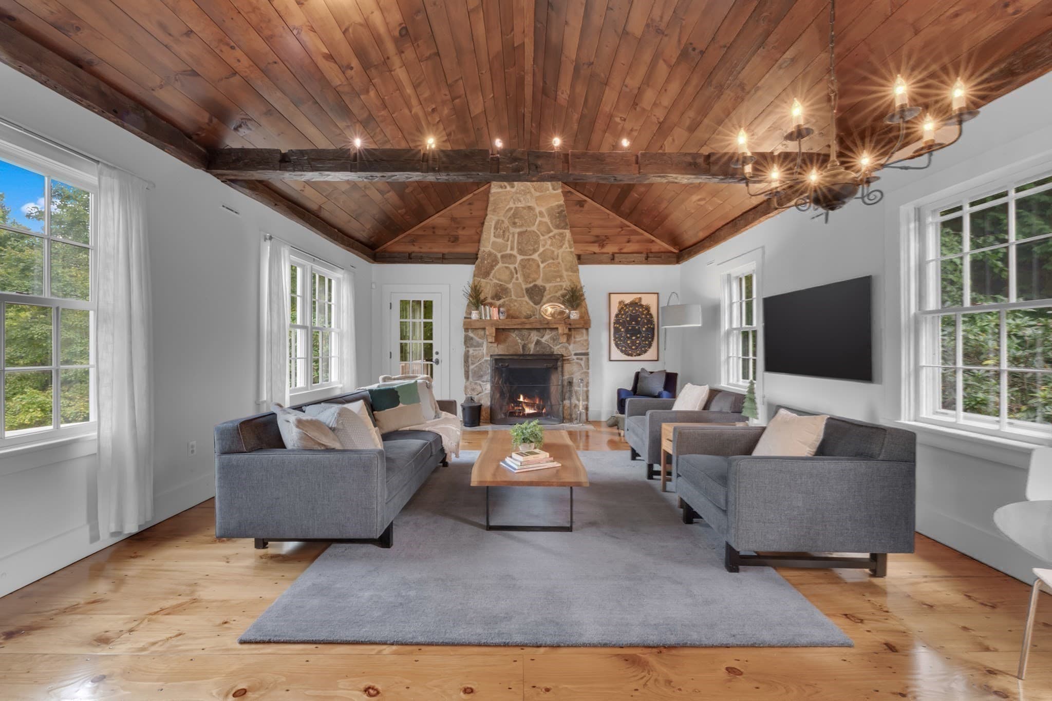 Single Family Residence at 304 Warren Rd, Brimfield MA 01010, photo 14 of 42