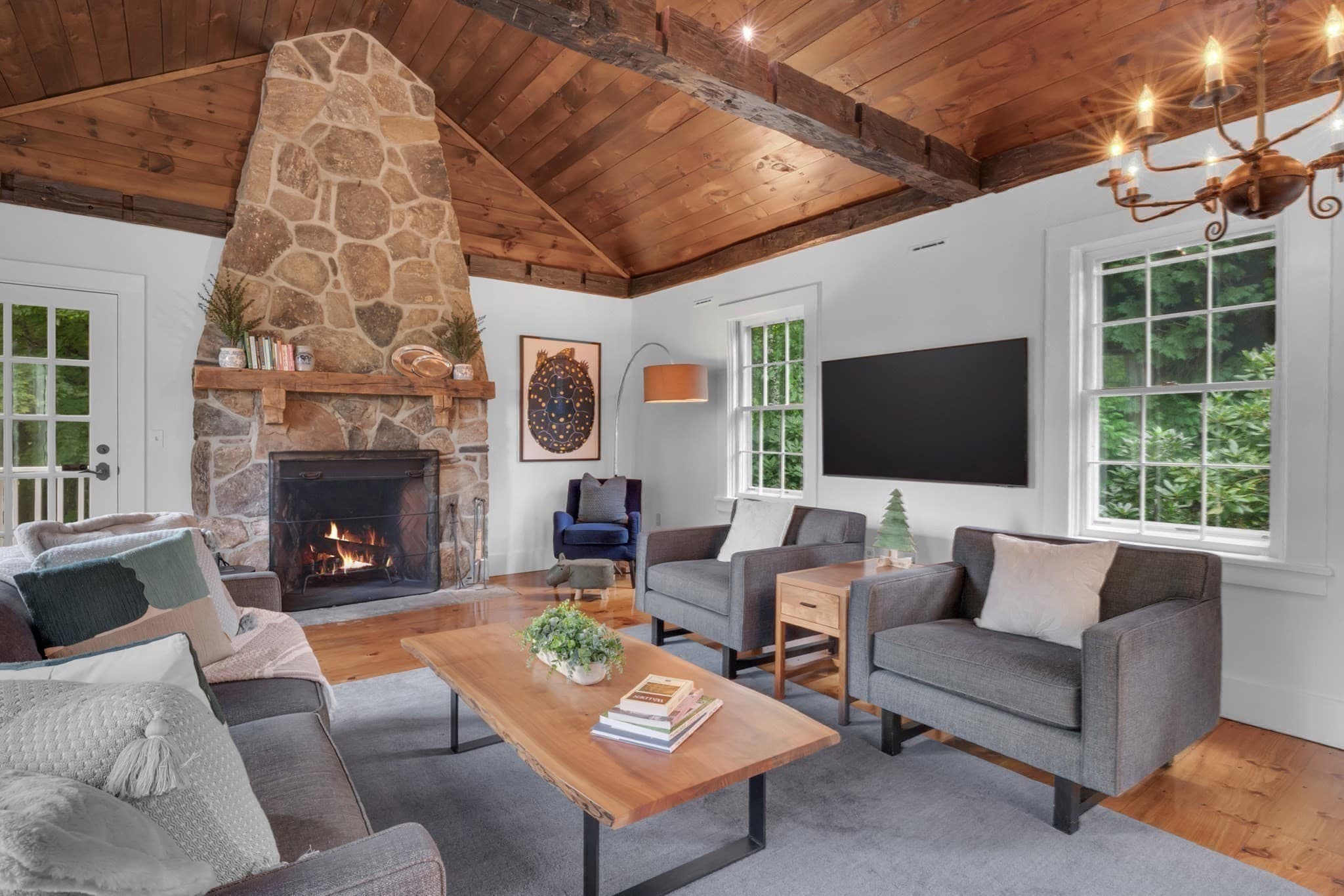 Single Family Residence at 304 Warren Rd, Brimfield MA 01010, photo 15 of 42