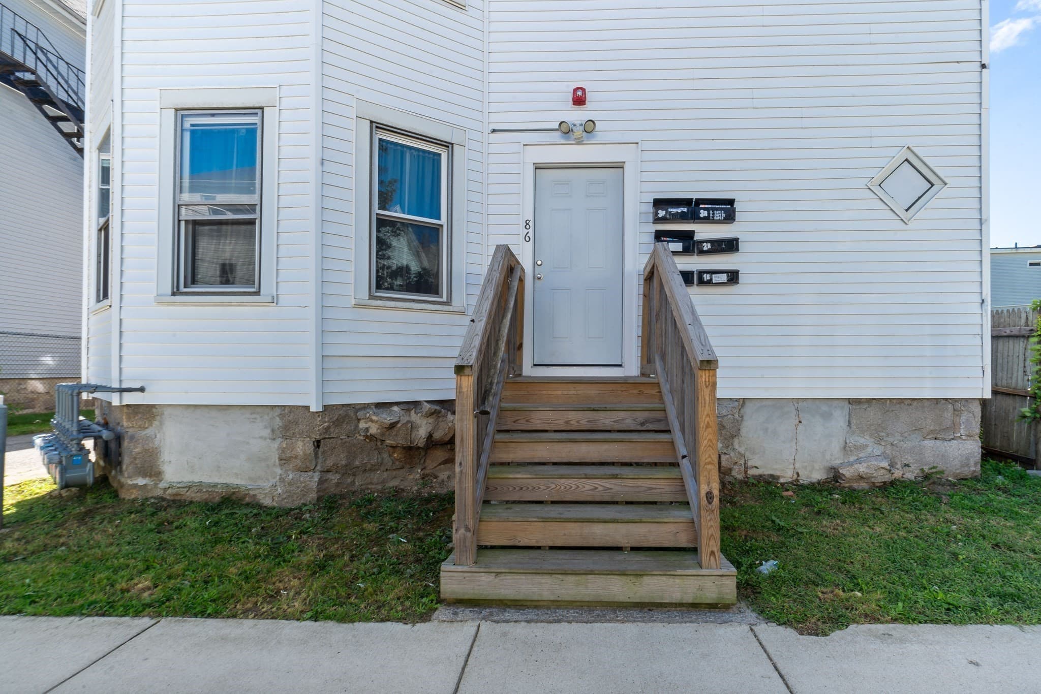 5-9 Family at 86 Beetle St, New Bedford MA 02746, New Bedford, photo 2 of 38