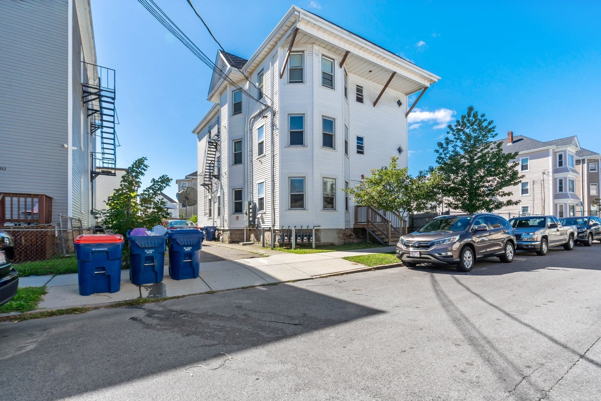 86 Beetle St, New Bedford MA 02746