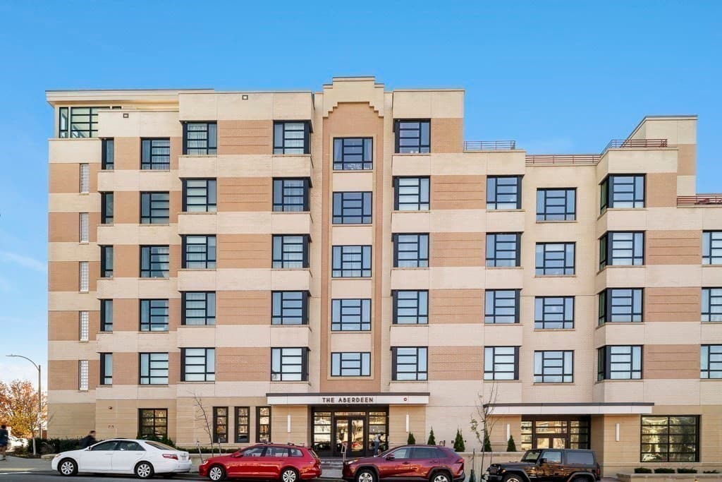 Condominium at 1650 Commonwealth Ave # 606, Boston MA 02135, photo 3 of 20