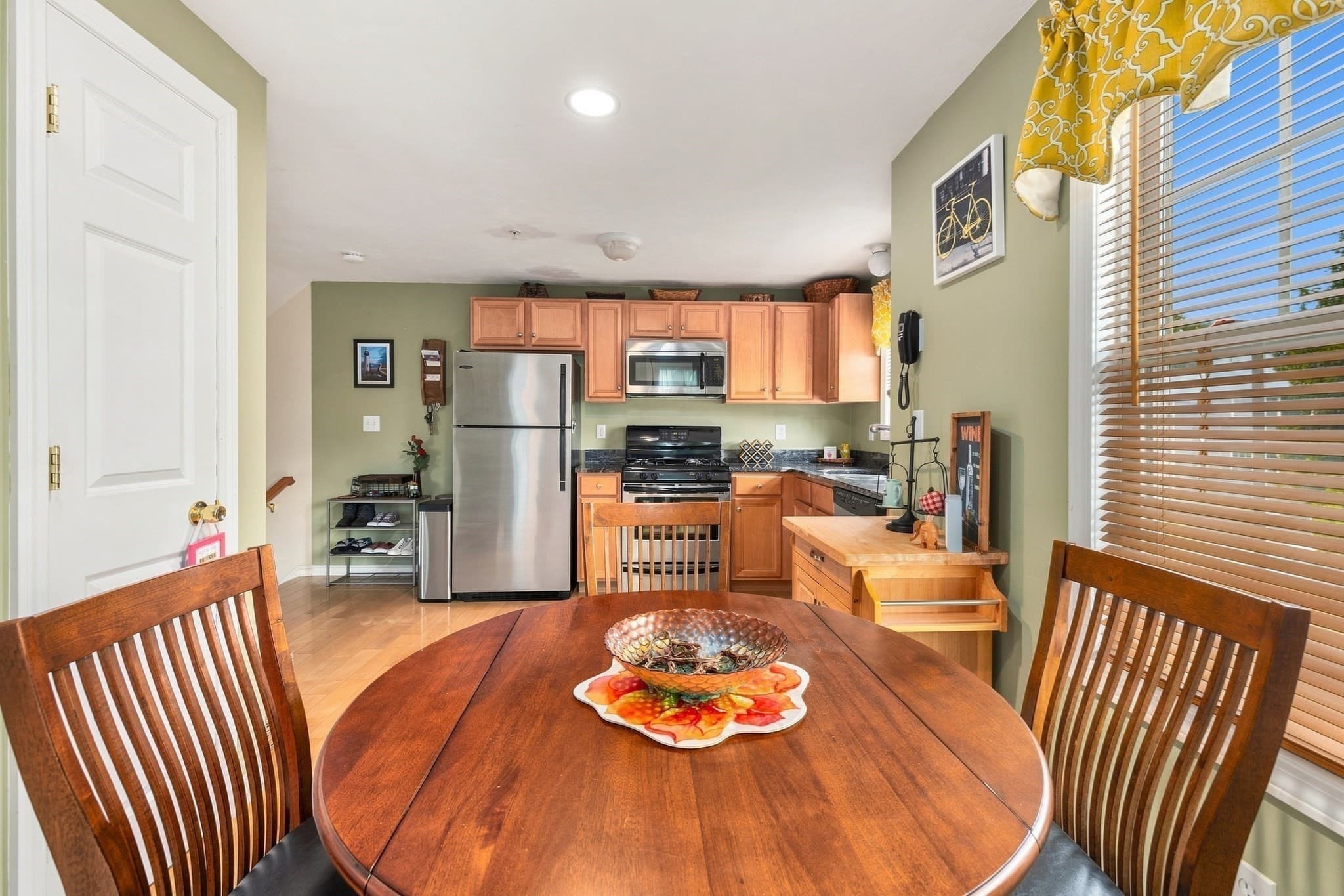 Condominium at 417 Hildreth St # 5, Lowell MA 01850, Lowell, photo 6 of 20