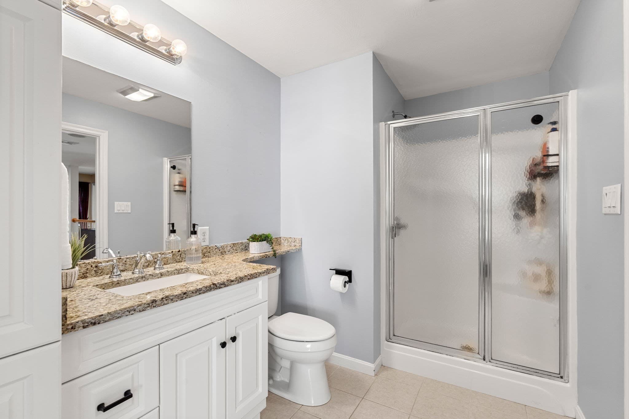 Condominium at 63 Landing Dr # 63, Methuen MA 01844, Methuen, photo 27 of 41