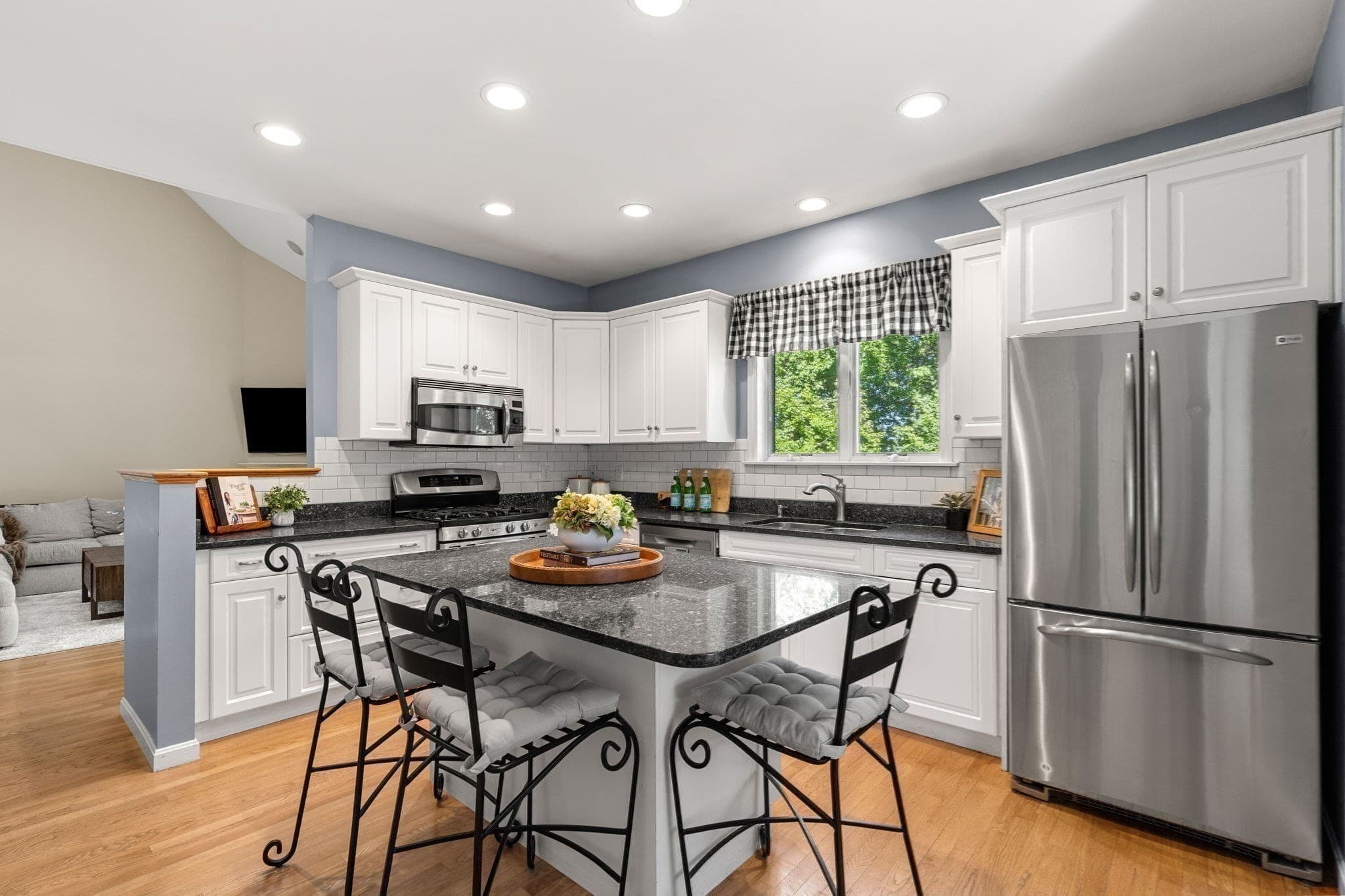 Condominium at 63 Landing Dr # 63, Methuen MA 01844, Methuen, photo 11 of 41