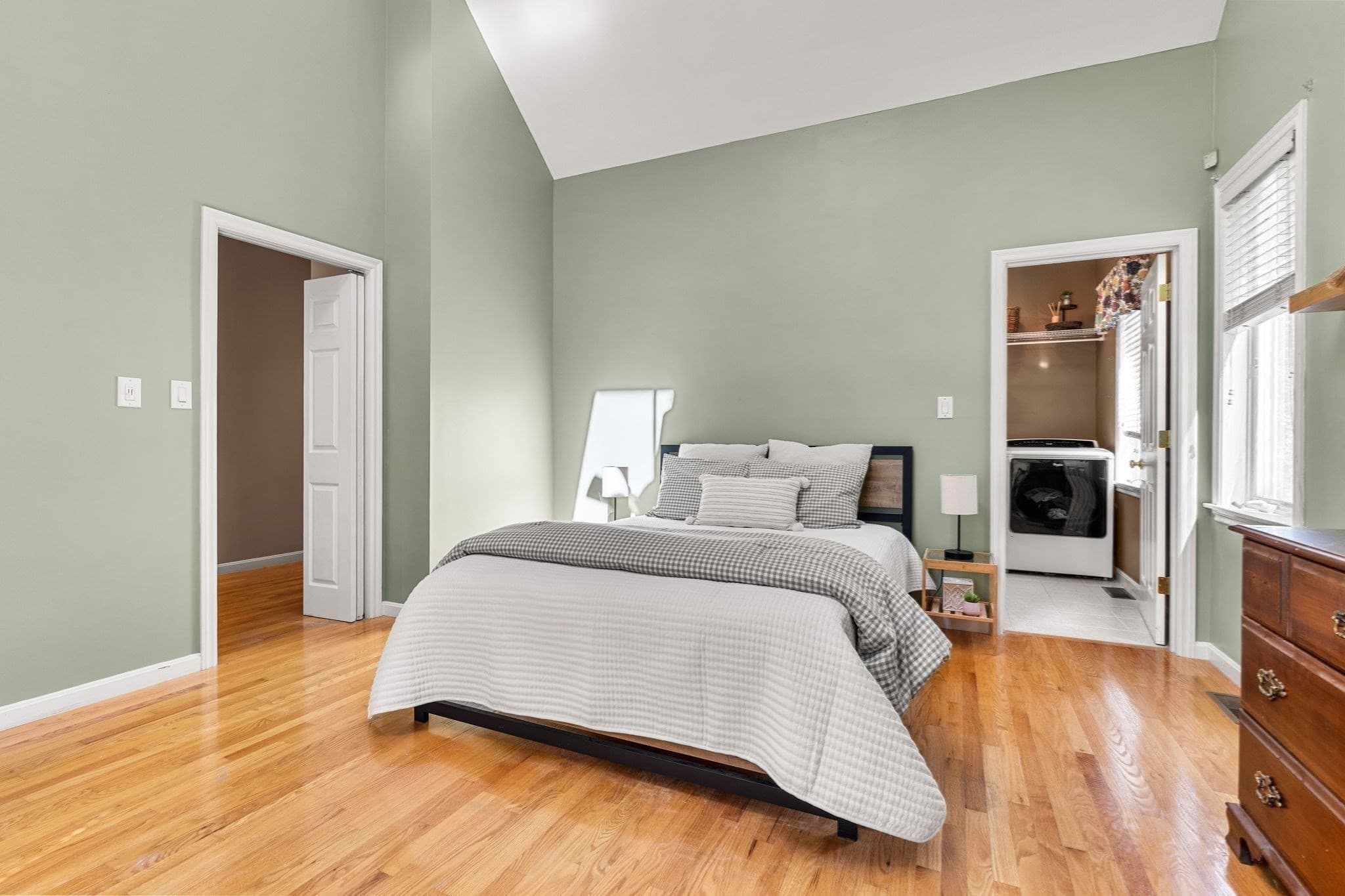 Condominium at 63 Landing Dr # 63, Methuen MA 01844, Methuen, photo 19 of 41