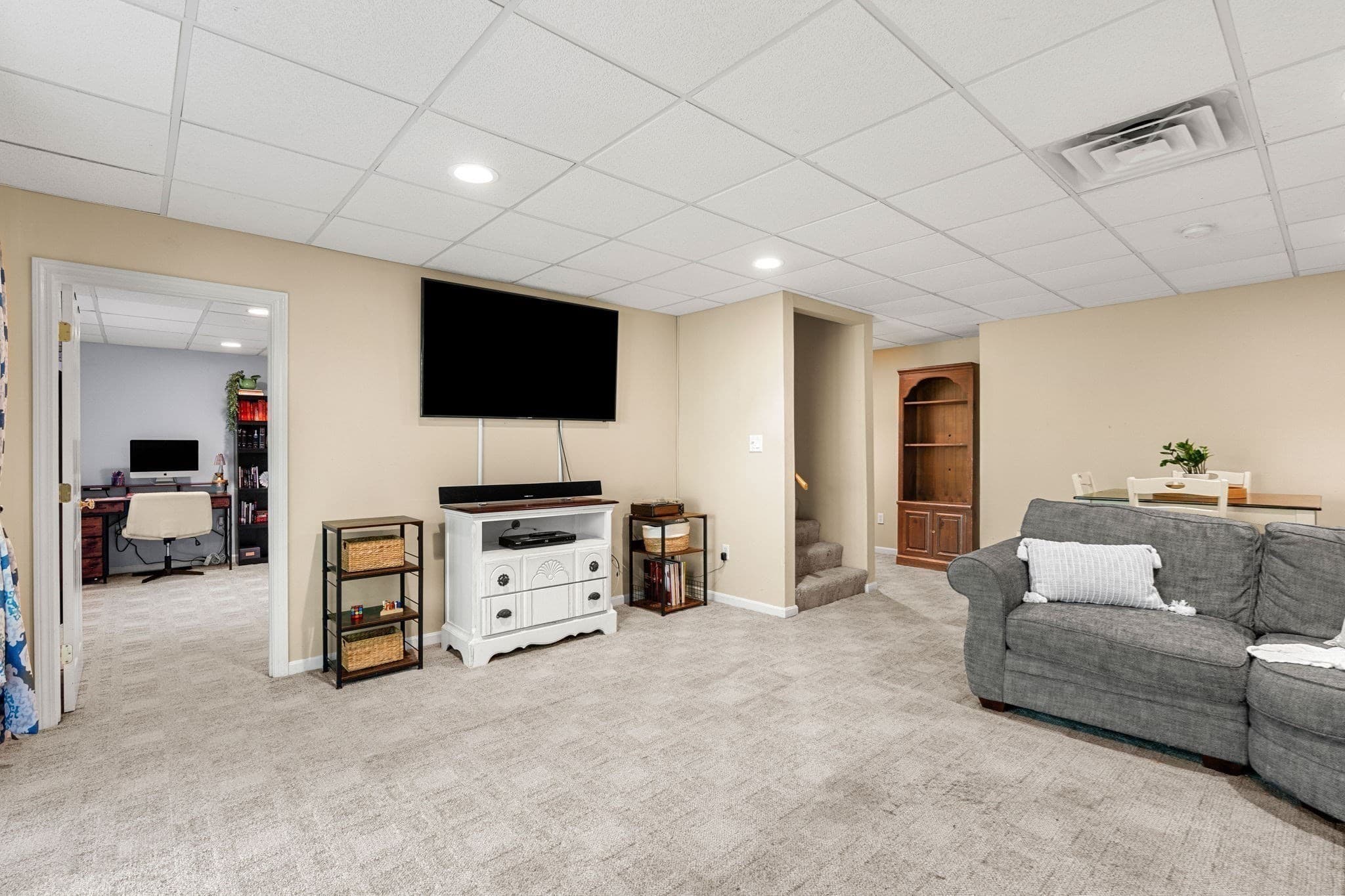 Condominium at 63 Landing Dr # 63, Methuen MA 01844, Methuen, photo 35 of 41