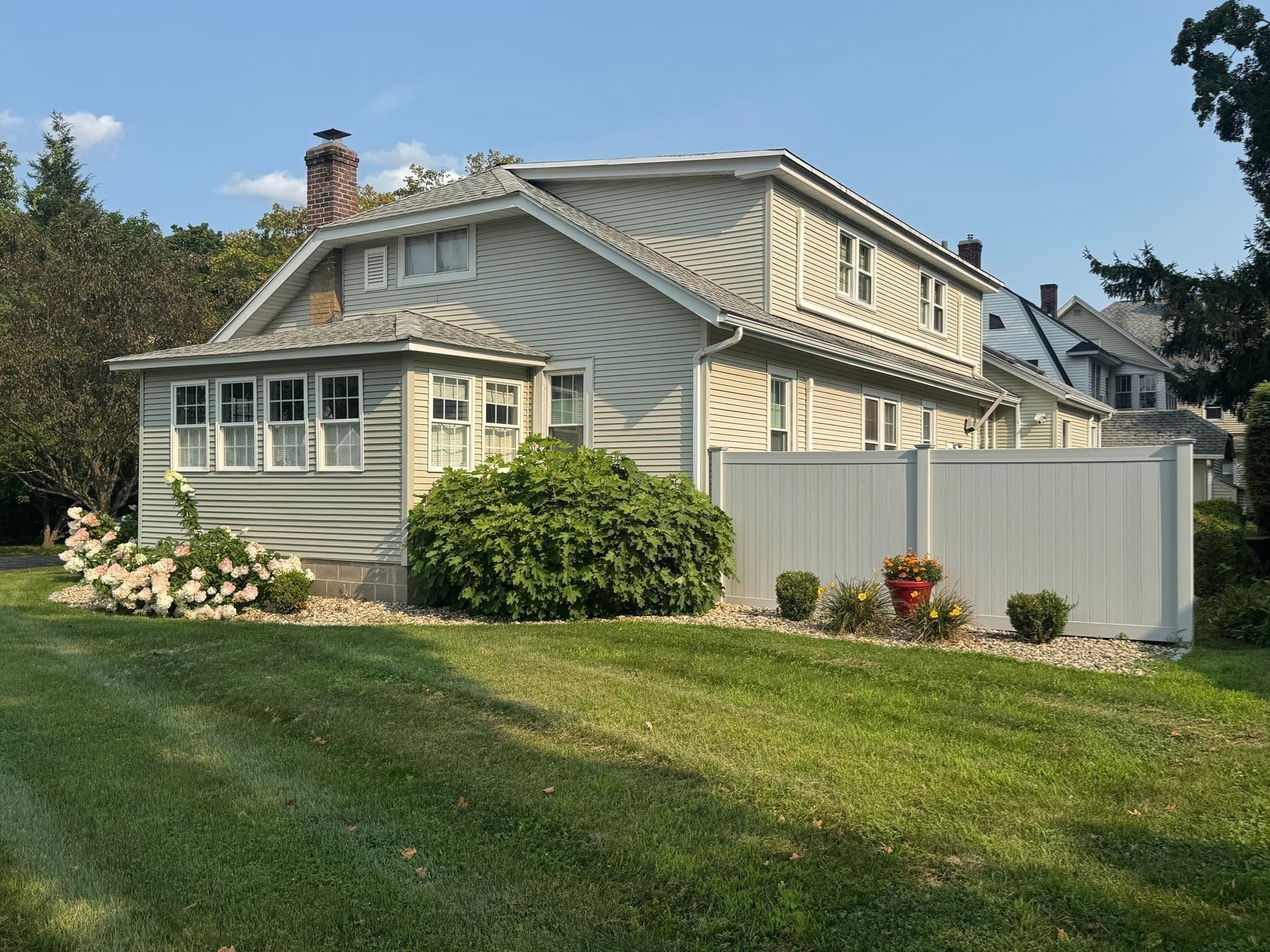Single Family Residence at 6 Van Horn Street, West Springfield MA 01089, West Springfield, photo 5 of 40