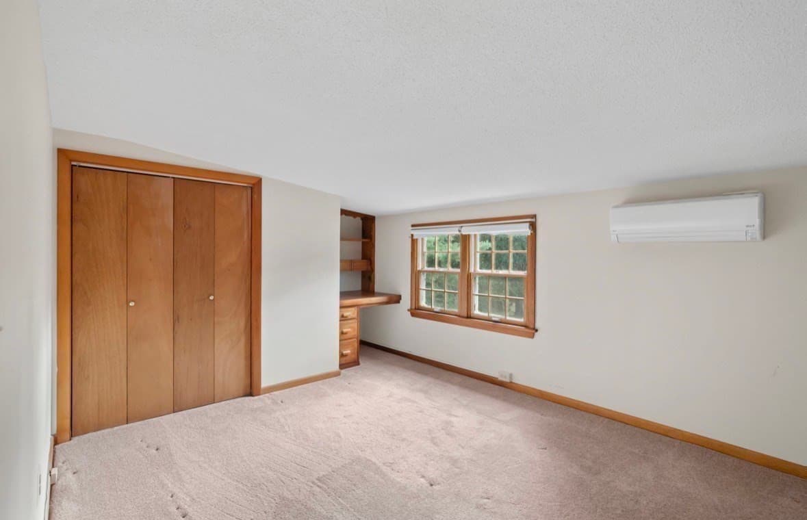 Single Family Residence at 6 Van Horn Street, West Springfield MA 01089, West Springfield, photo 34 of 40