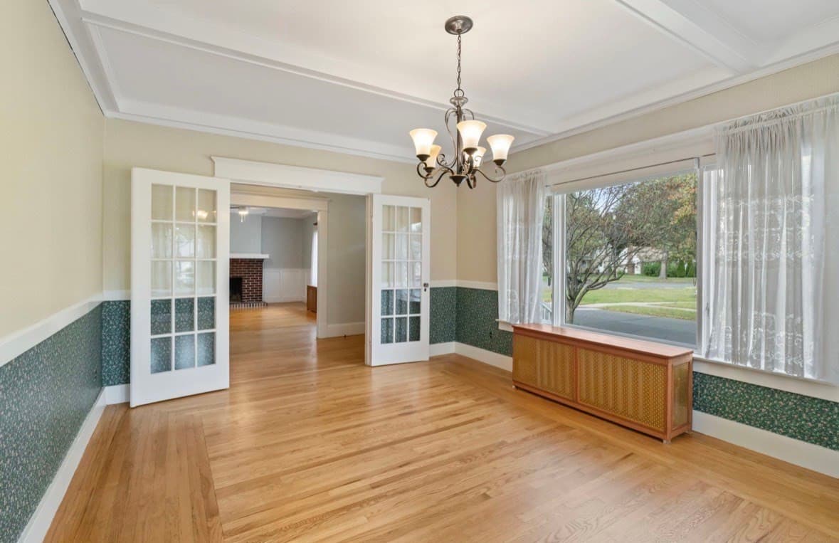 Single Family Residence at 6 Van Horn Street, West Springfield MA 01089, West Springfield, photo 15 of 40