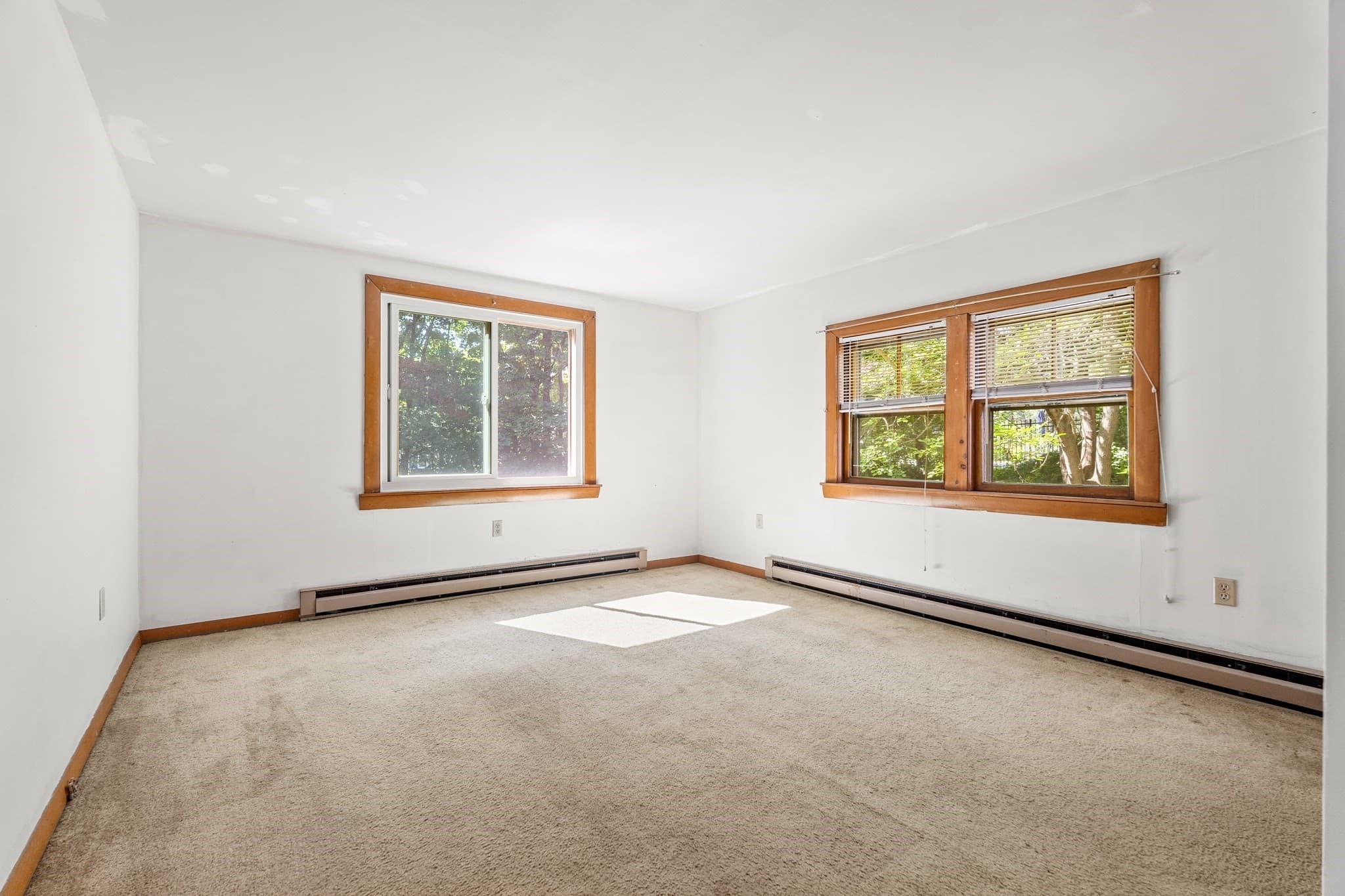 2 Family - 2 Units Up/Down at 131 Altamont Ave, Melrose MA 02176, Melrose, photo 10 of 33