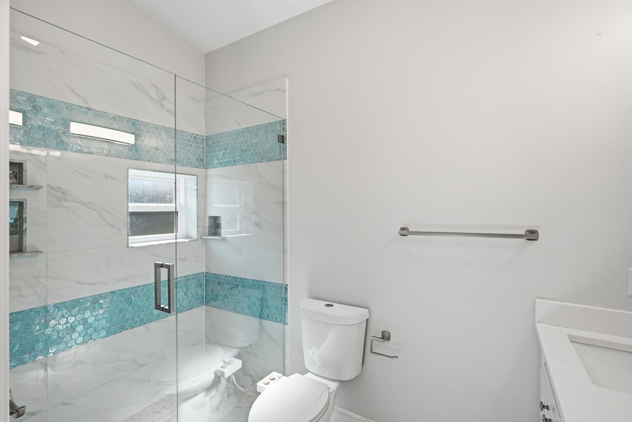 Condominium at 34 Underhill Street # 4, Winthrop MA 02152, Winthrop, photo 13 of 17