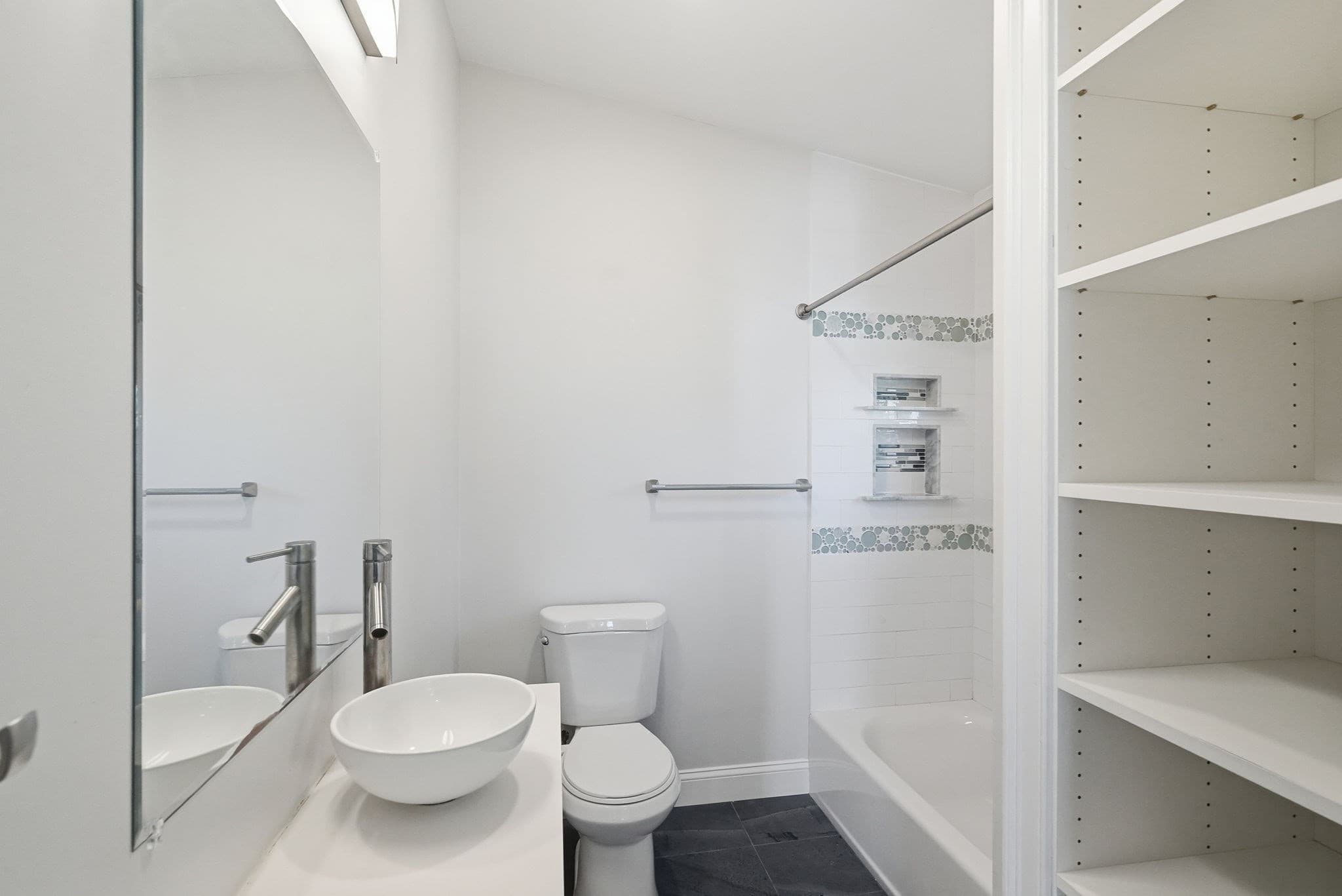 Condominium at 34 Underhill Street # 4, Winthrop MA 02152, Winthrop, photo 10 of 17
