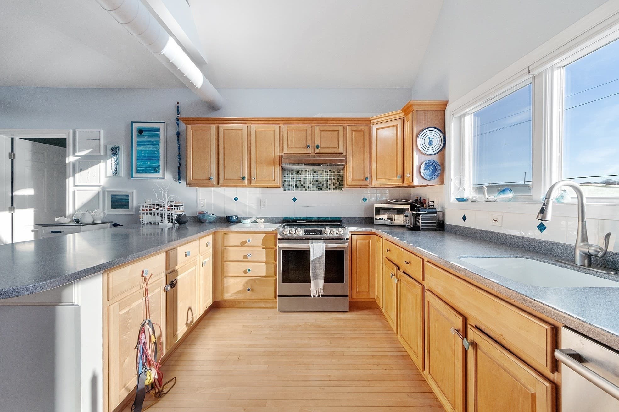 Condominium at 60 Rocky Neck Avenue # 202, Gloucester MA 01930, Gloucester, photo 5 of 29
