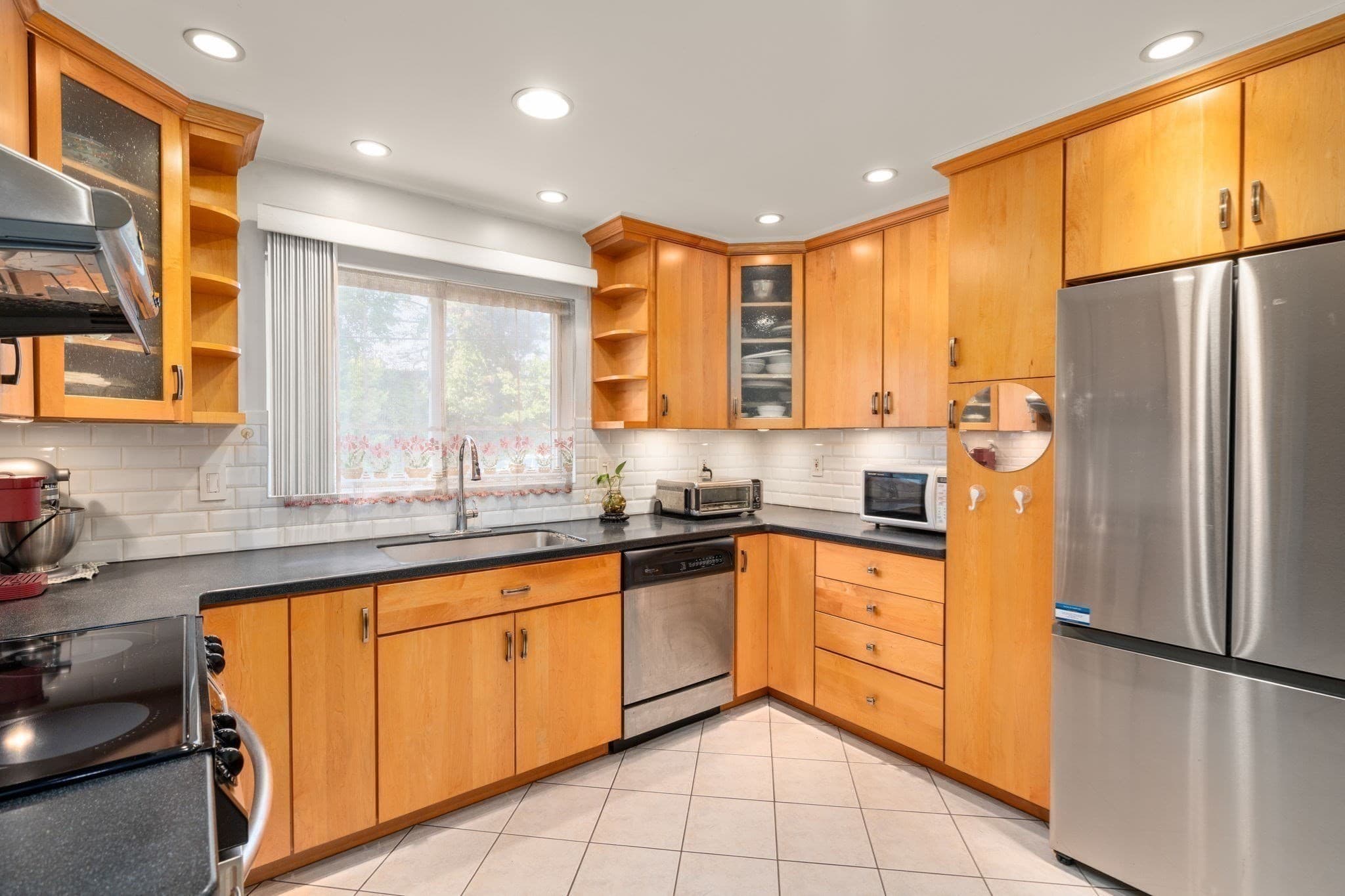 2 Family - 2 Units Up/Down at 35 Farquhar Rd, Newton MA 02460, Newton, photo 7 of 17