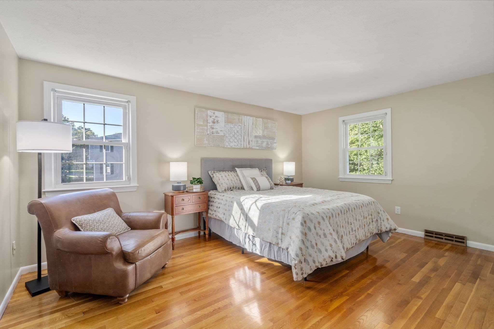 Single Family Residence at 16 Bacon Rd, Framingham MA 01701, Framingham, photo 13 of 35