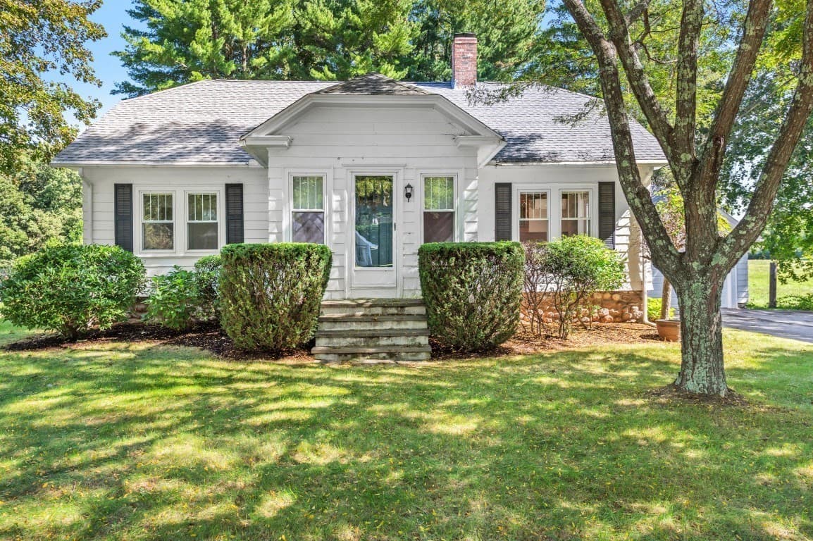 65 Walnut Street, Shrewsbury MA 01545