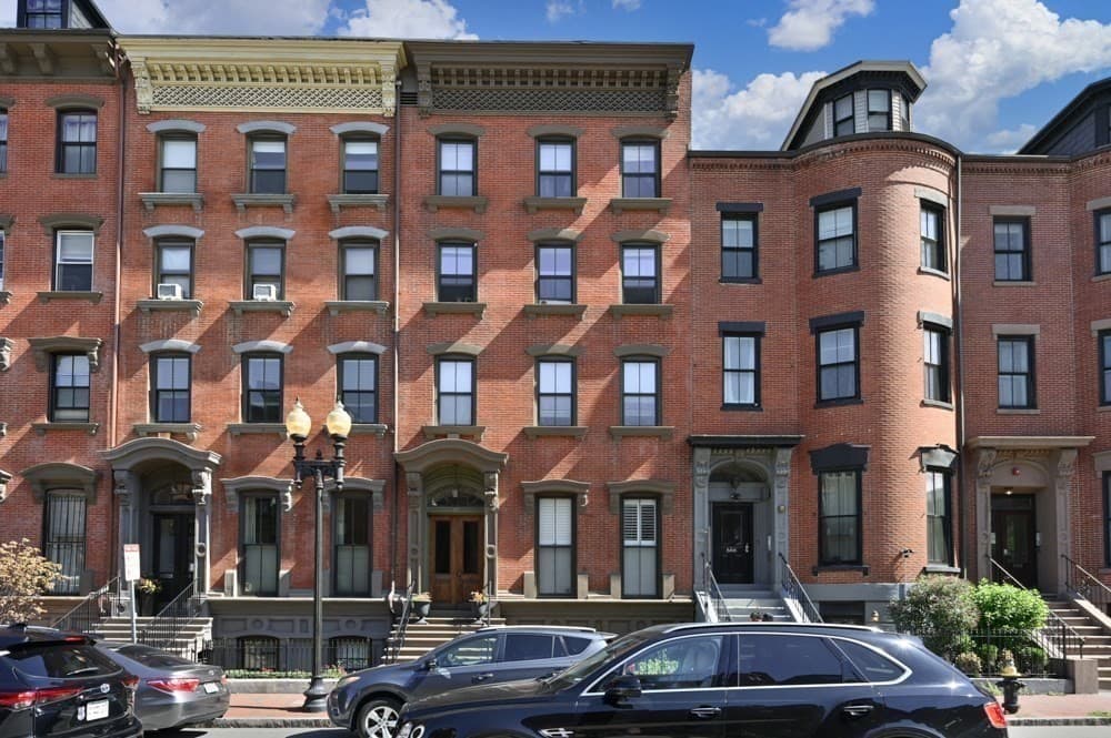 664 Massachusetts Ave # 4, Boston MA 02118