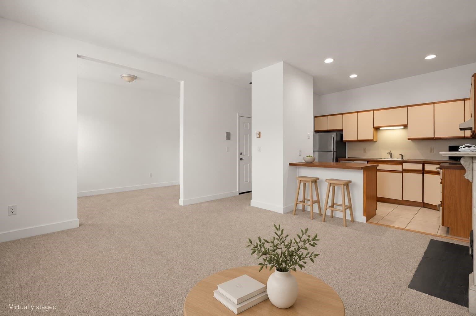 Condominium at 664 Massachusetts Ave # 4, Boston MA 02118, photo 10 of 40