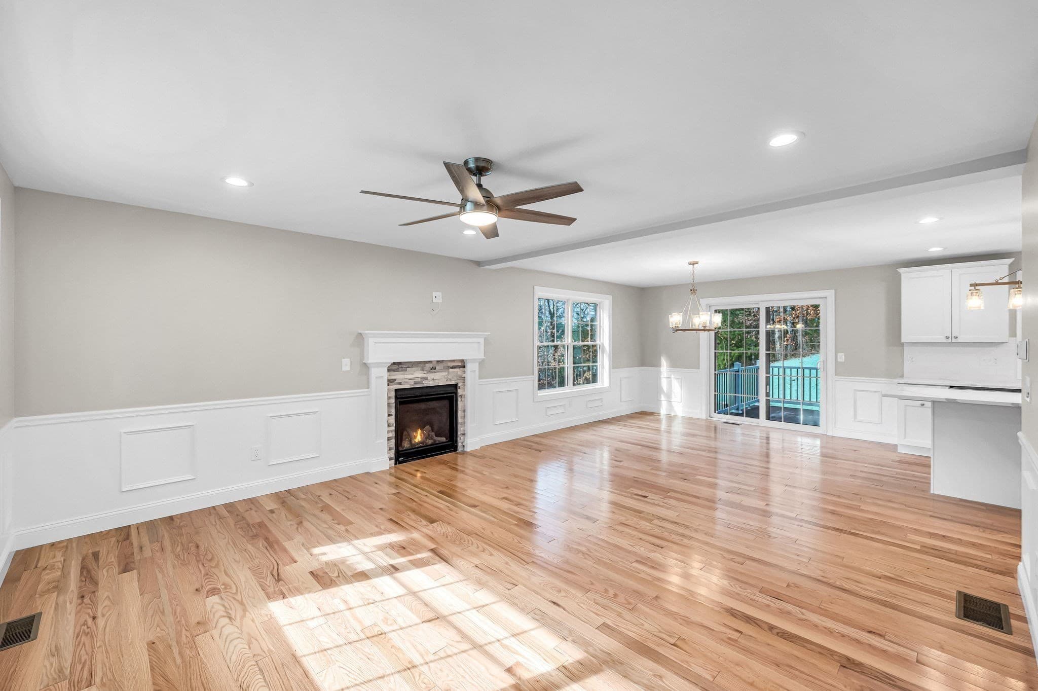 Single Family Residence at 7 High Bluff, Belchertown MA 01007, Belchertown, photo 6 of 42