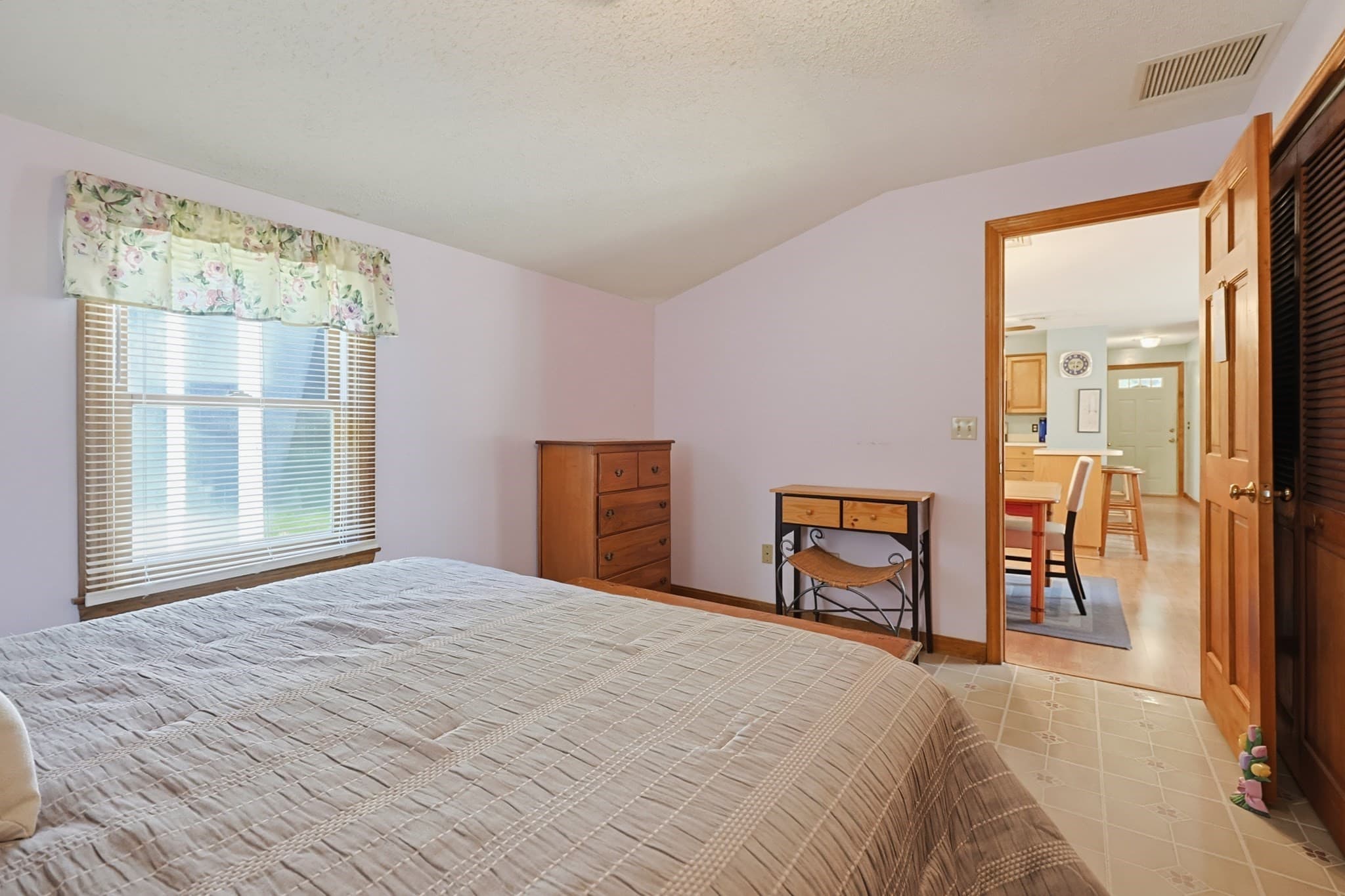 Condominium at 1634 Drift Rd # B, Westport MA 02790, Westport, photo 24 of 42