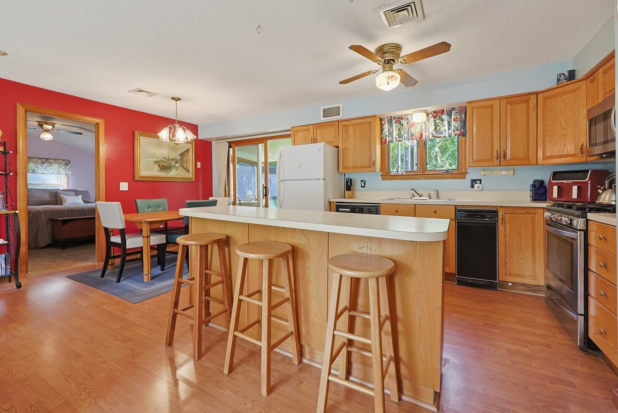 Condominium at 1634 Drift Rd # B, Westport MA 02790, Westport, photo 10 of 42