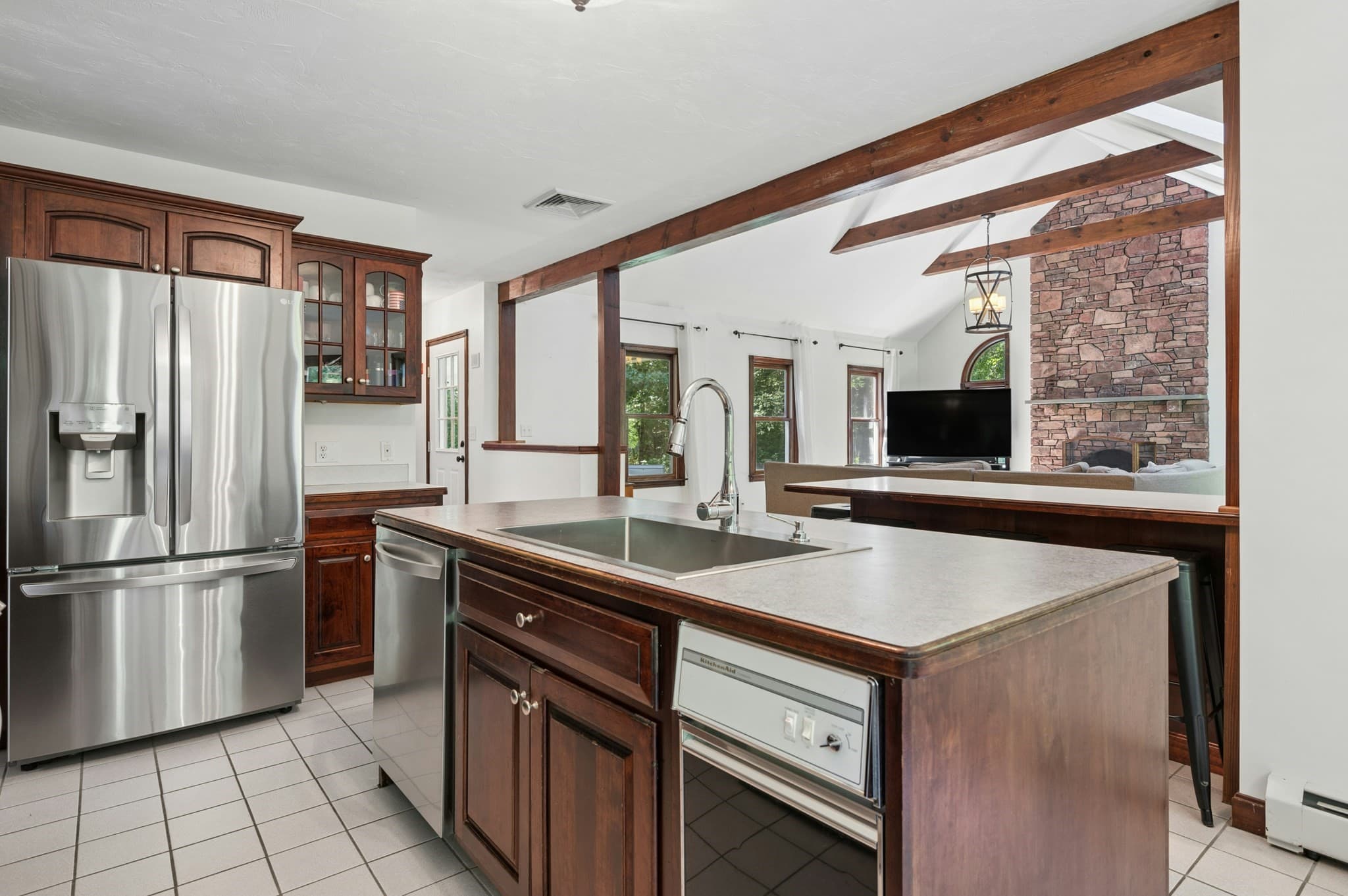 Single Family Residence at 17 Panettieri Dr., Lakeville MA 02347, Lakeville, photo 8 of 42