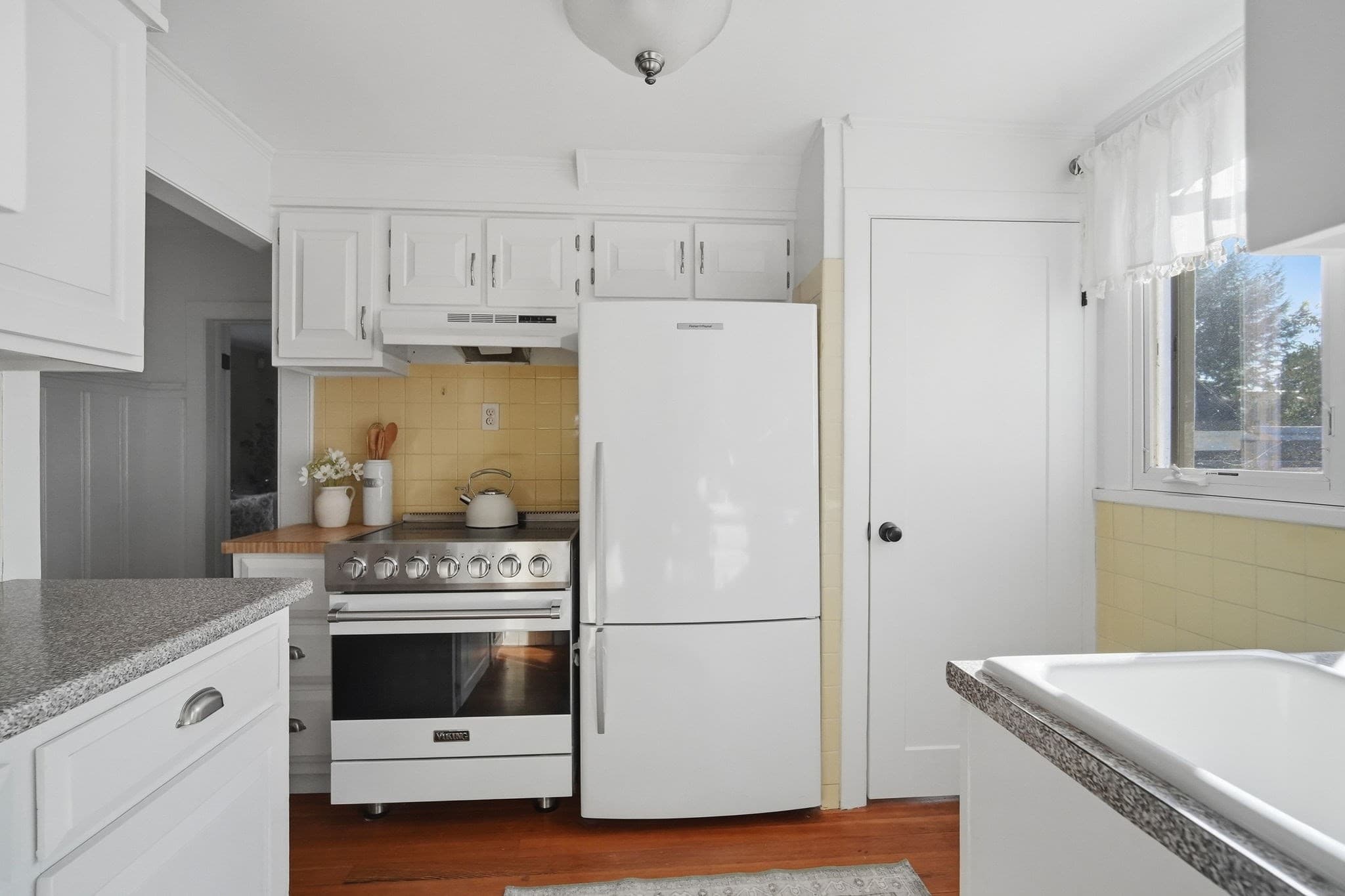 Single Family Residence at 95 Colton Place, Longmeadow MA 01106, Longmeadow, photo 32 of 40