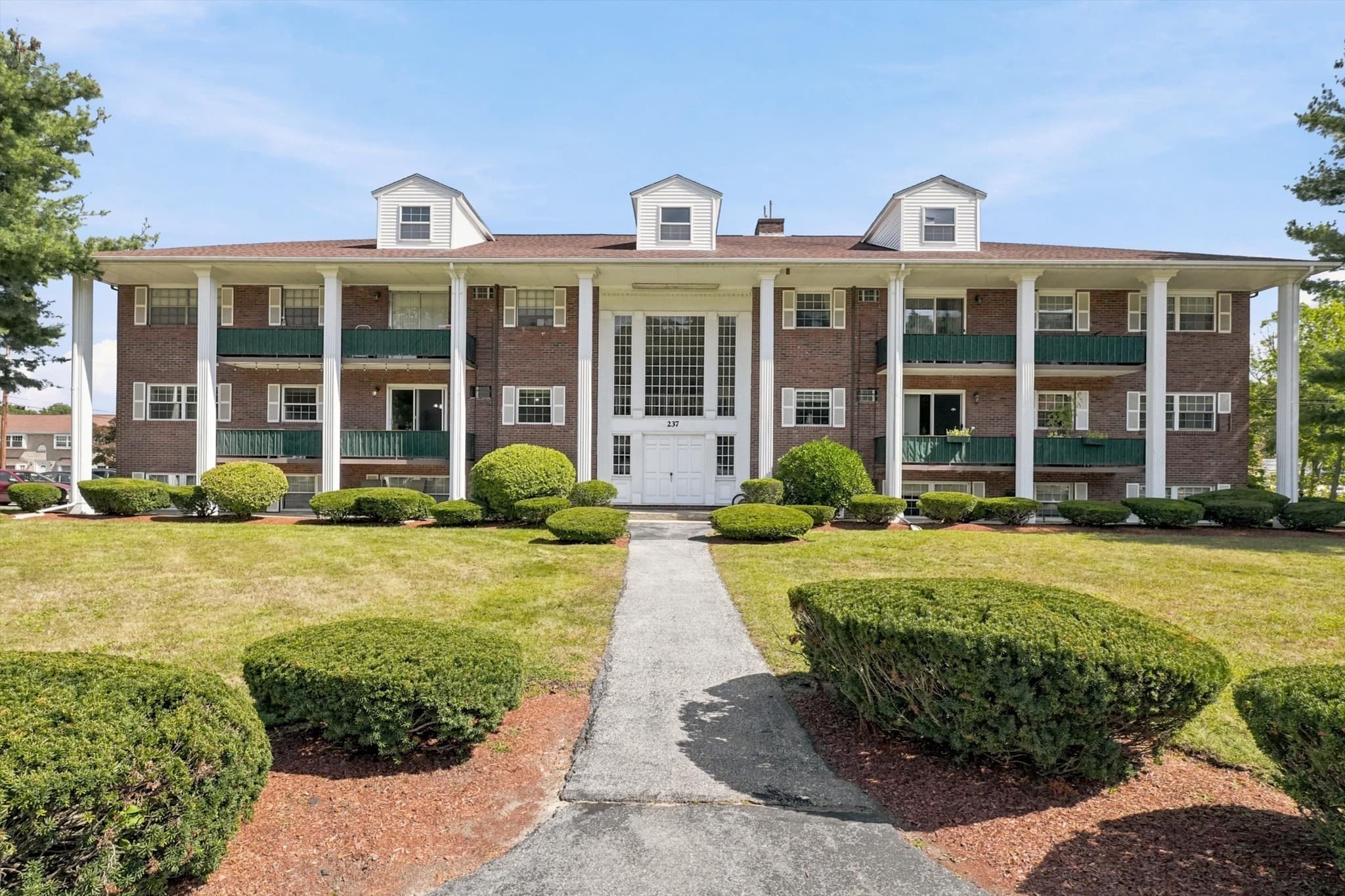 237 N Main St # 5, Andover MA 01810