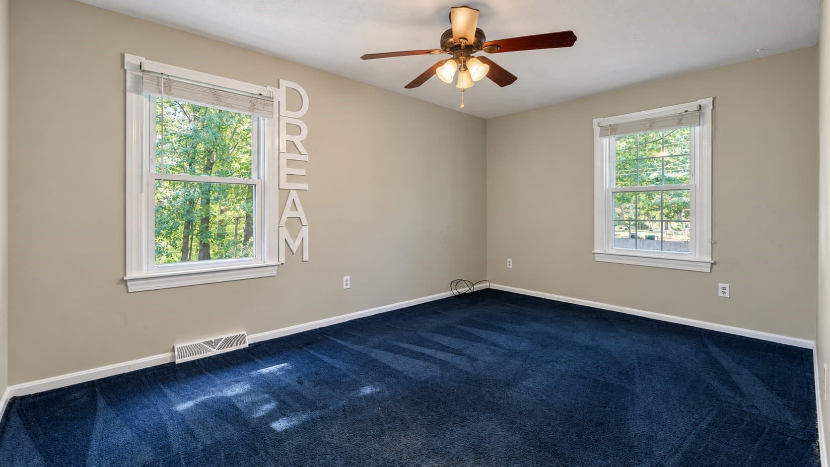 Single Family Residence at 5 Glenwood Cir, Attleboro MA 02703, Attleboro, photo 12 of 36