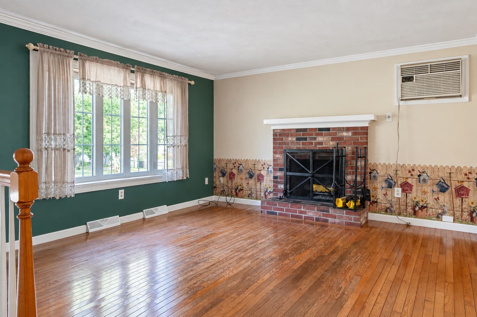 Single Family Residence at 5 Glenwood Cir, Attleboro MA 02703, Attleboro, photo 10 of 36