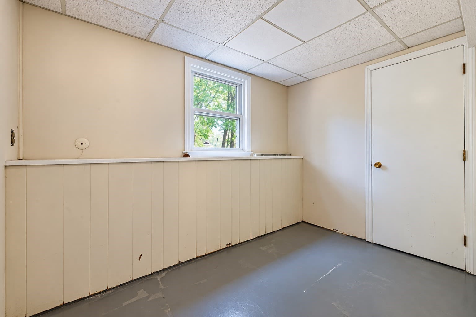 Single Family Residence at 5 Glenwood Cir, Attleboro MA 02703, Attleboro, photo 18 of 36