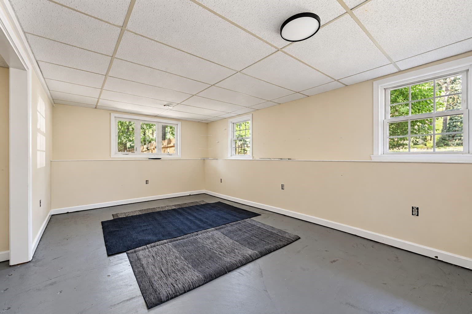 Single Family Residence at 5 Glenwood Cir, Attleboro MA 02703, Attleboro, photo 19 of 36