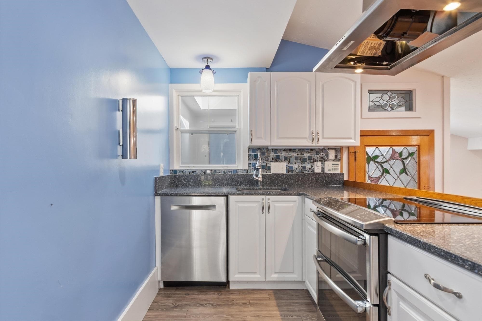 Single Family Residence at 111 Bass Ave, Gloucester MA 01930, Gloucester, photo 11 of 32