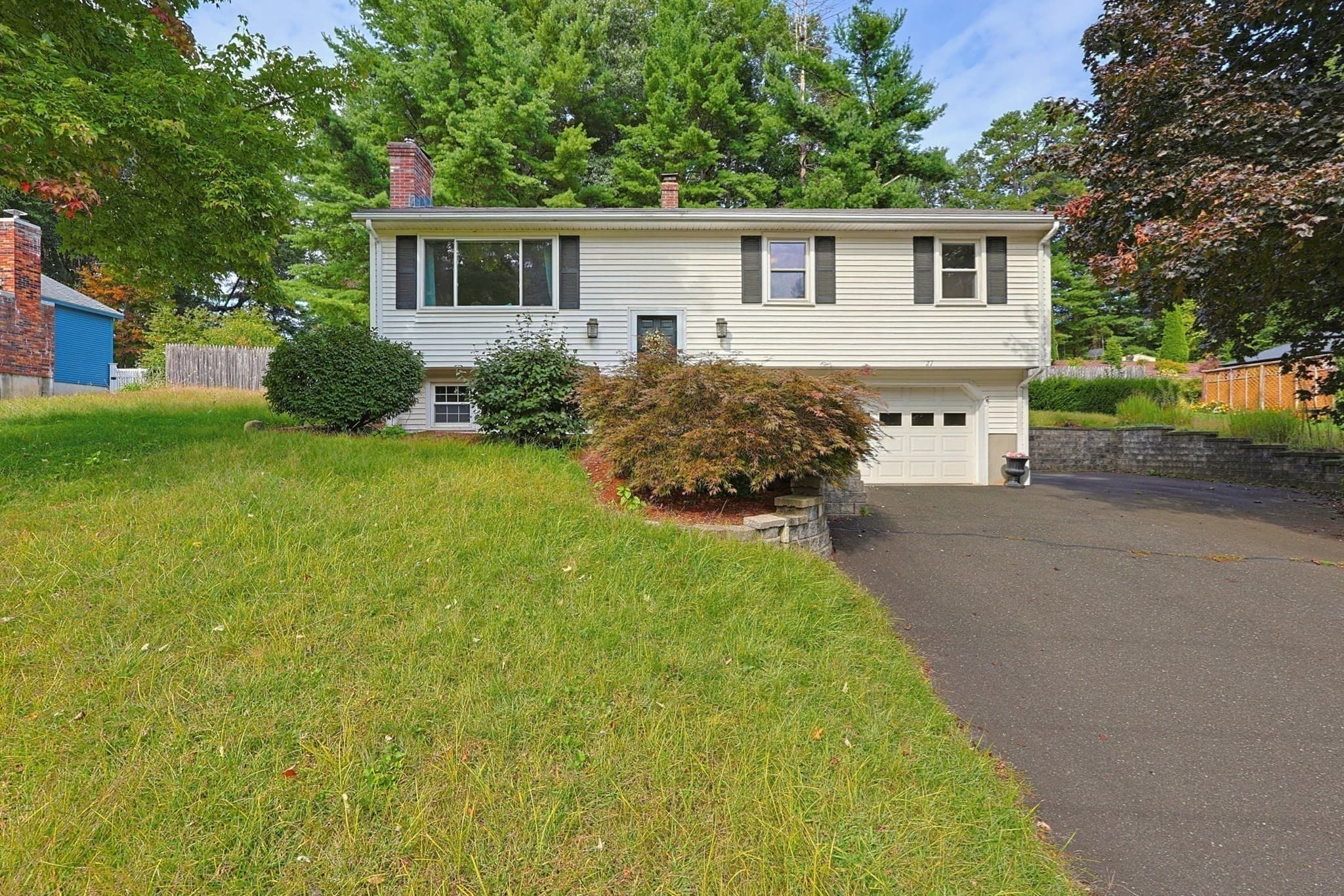 Single Family Residence at 27 Country Club Dr, Westfield MA 01085, photo 24 of 32