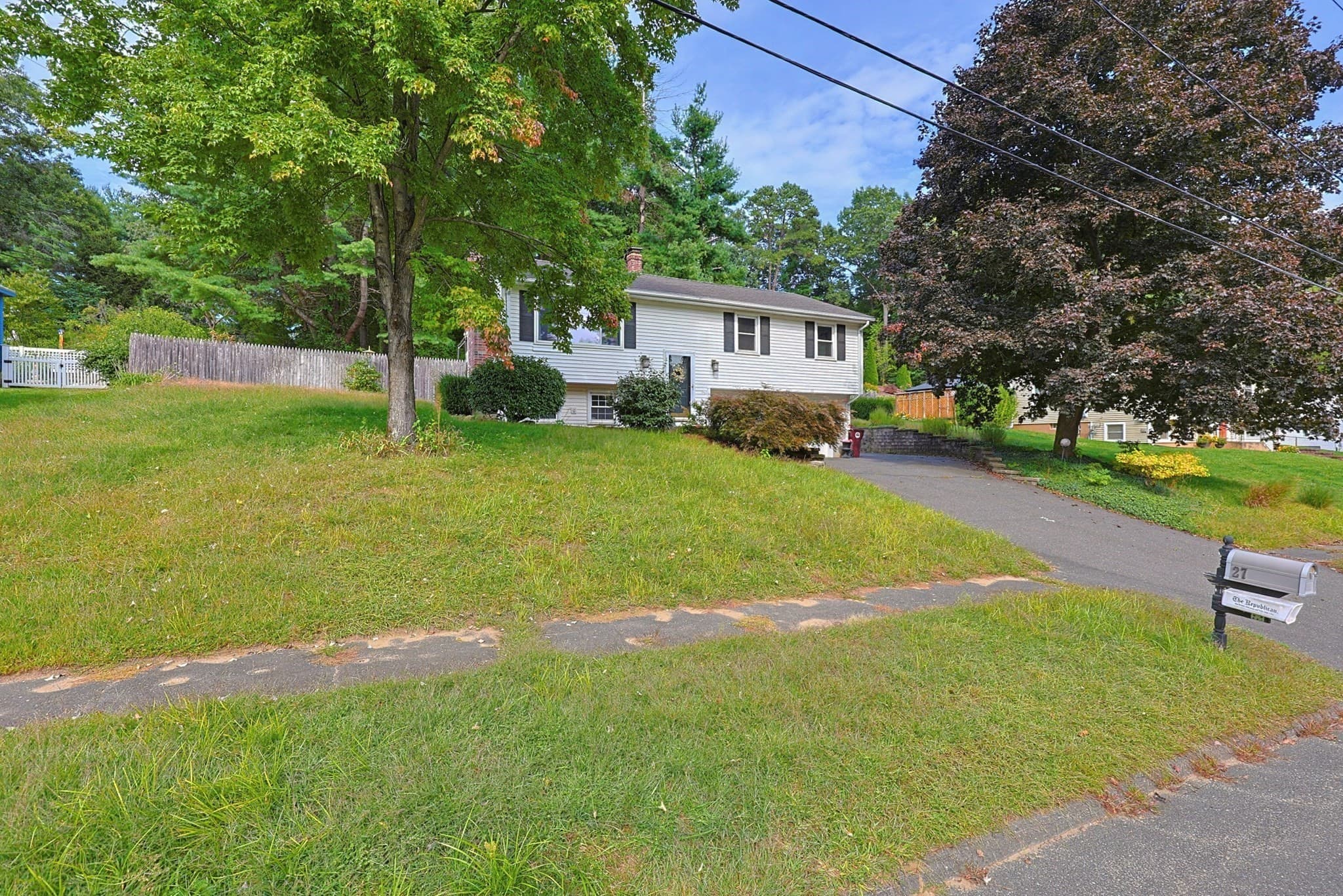 Single Family Residence at 27 Country Club Dr, Westfield MA 01085, Westfield, photo 10 of 12