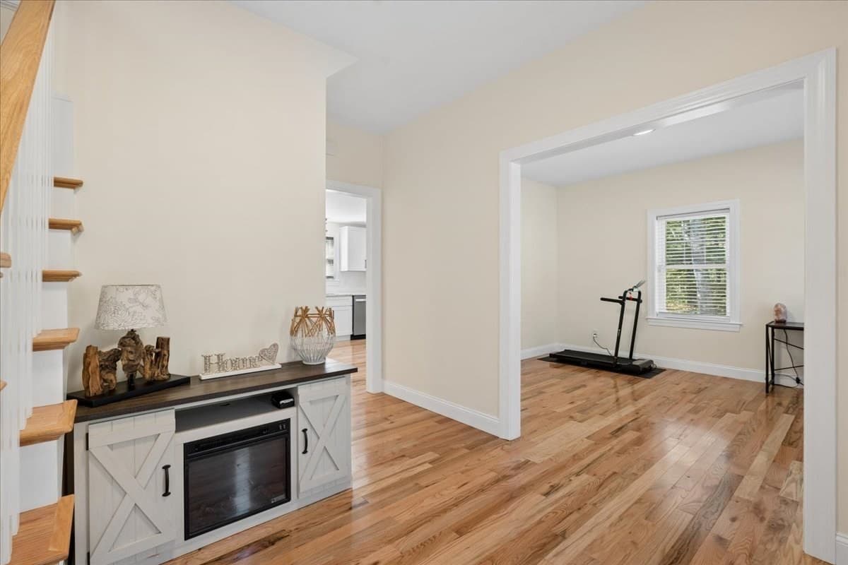 Single Family Residence at 44 California, Tewksbury MA 01876, Tewksbury, photo 12 of 40
